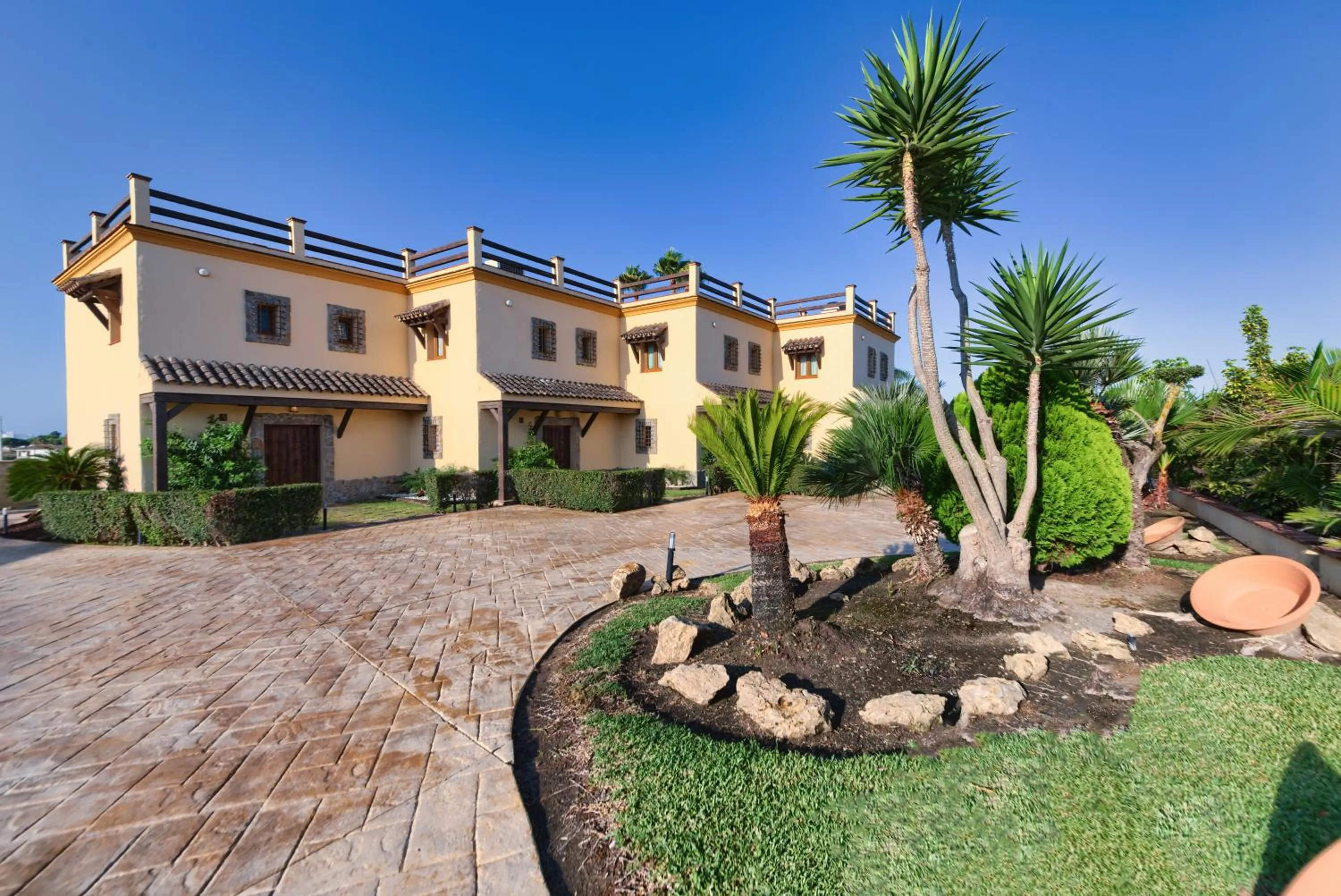 Garden in Apartamentos Villafaro Conil