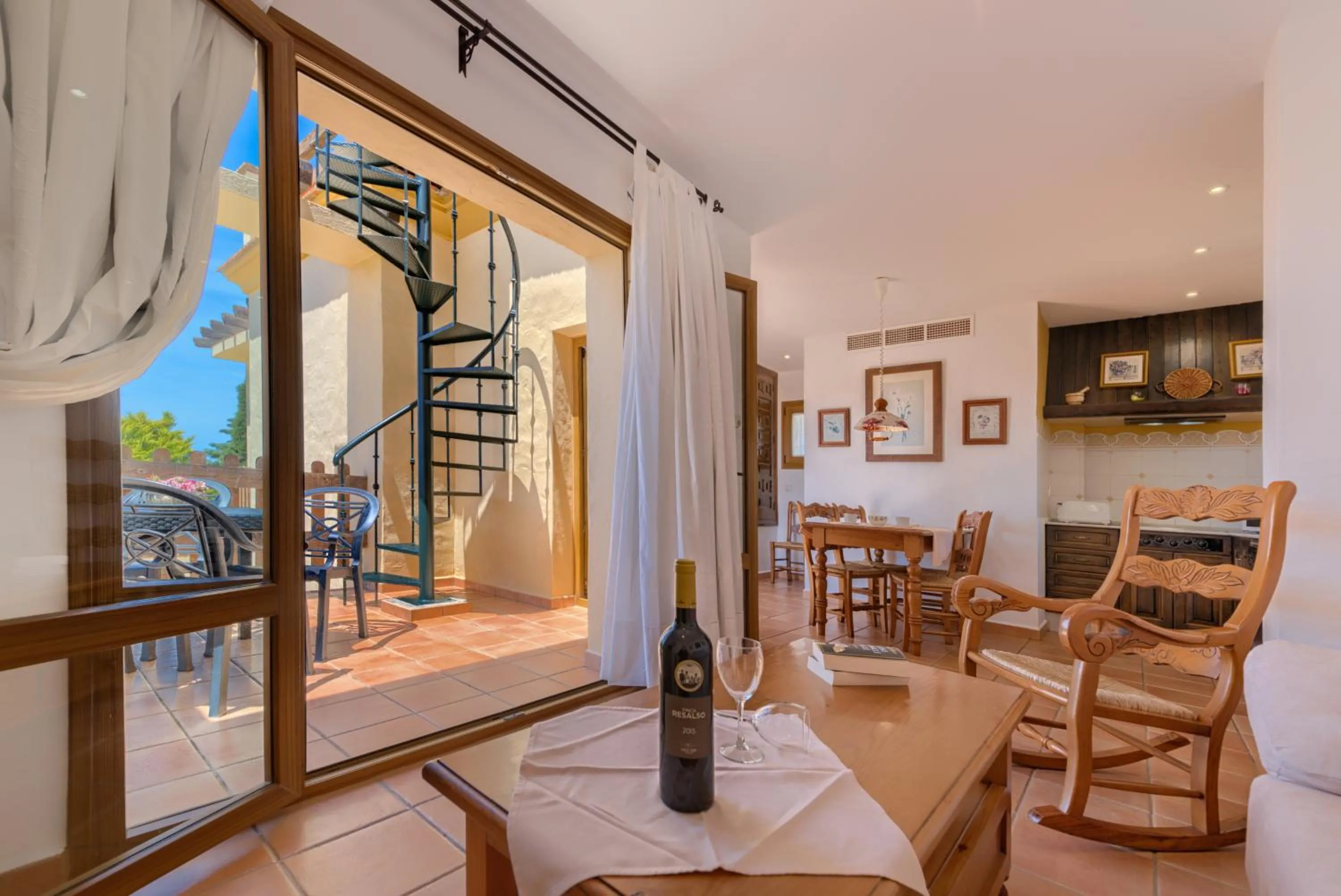 TV and multimedia in Apartamentos Villafaro Conil