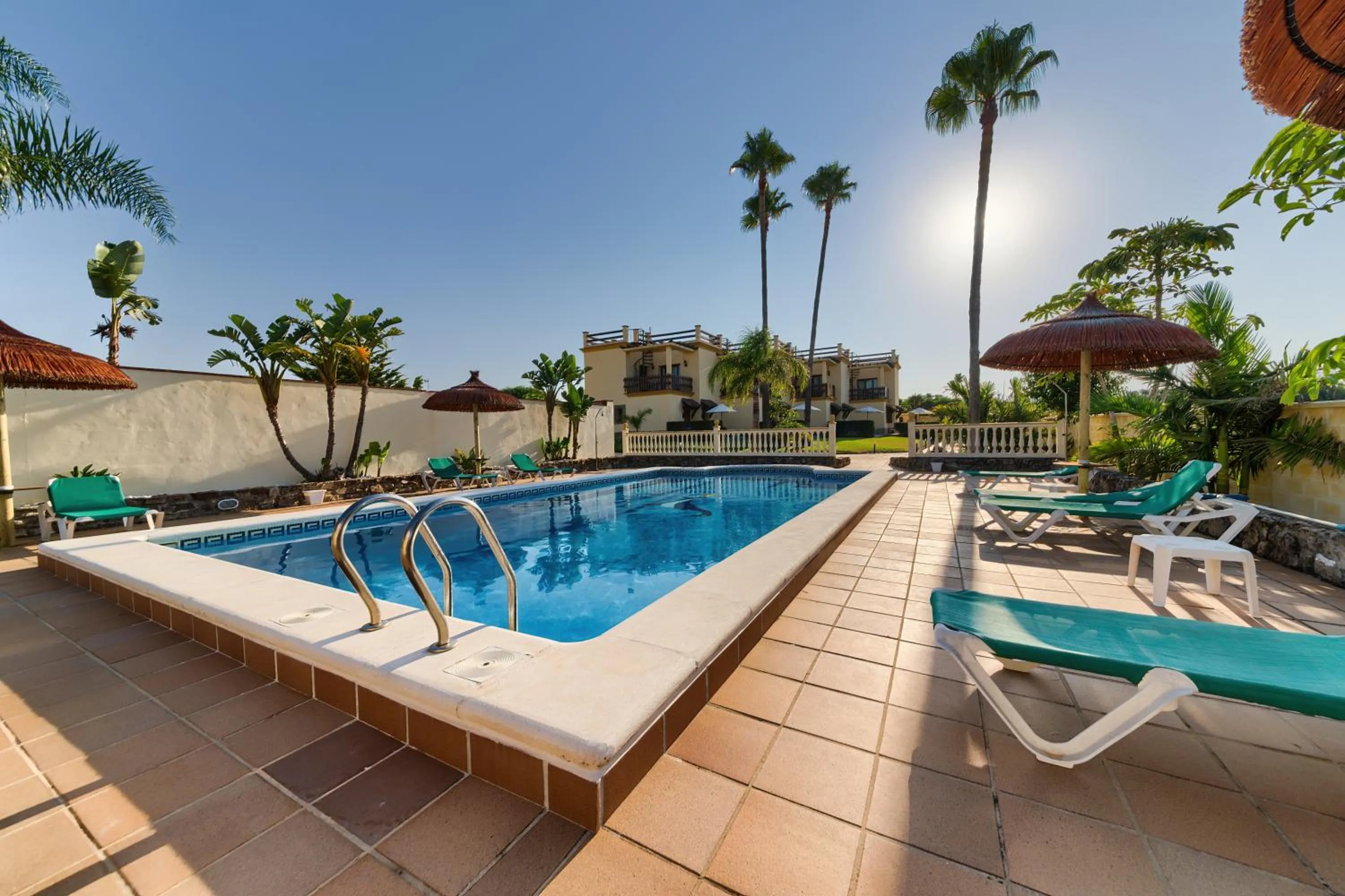 Swimming pool in Apartamentos Villafaro Conil