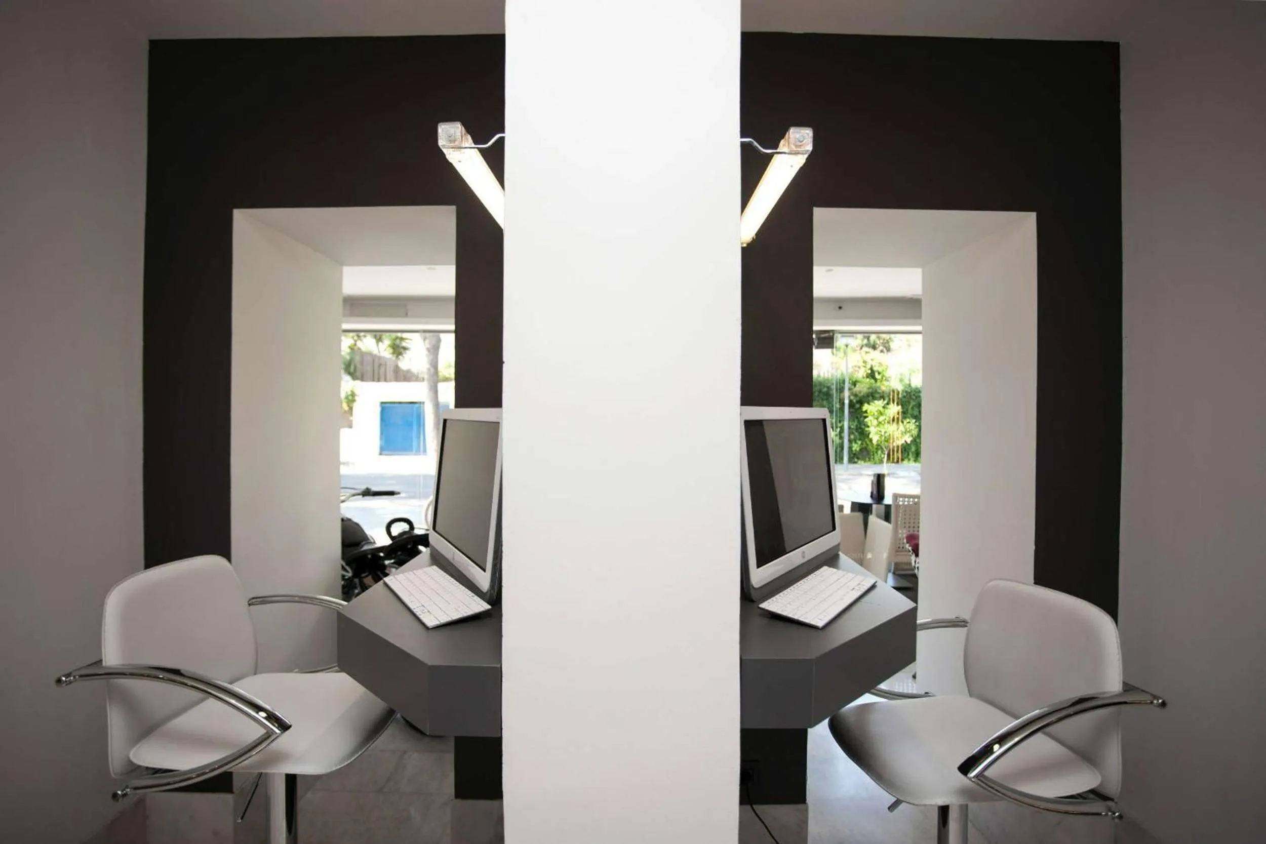 Business facilities in Hotel Sitges