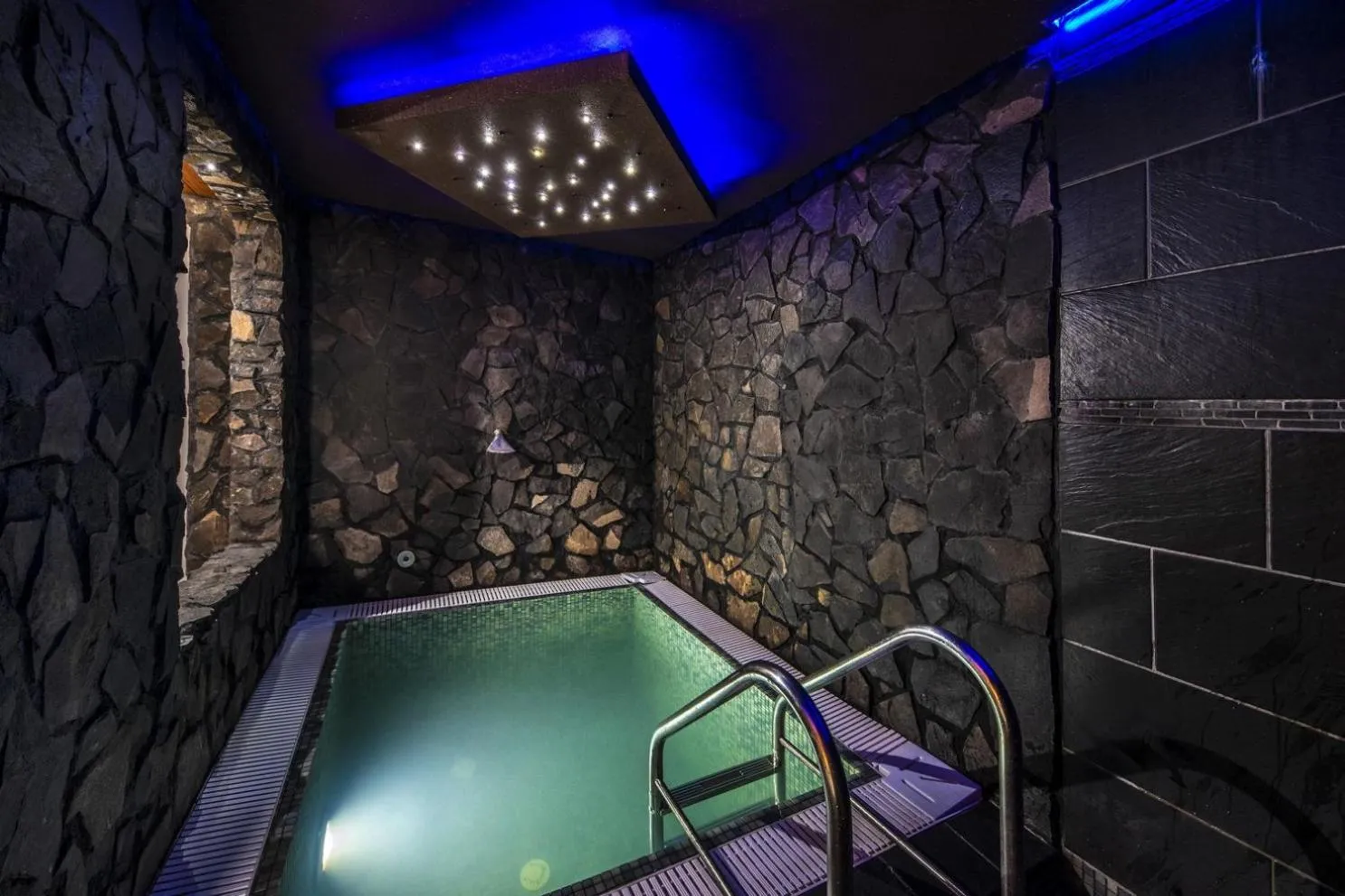 Spa and wellness centre/facilities in Session Hotel Ráckeve