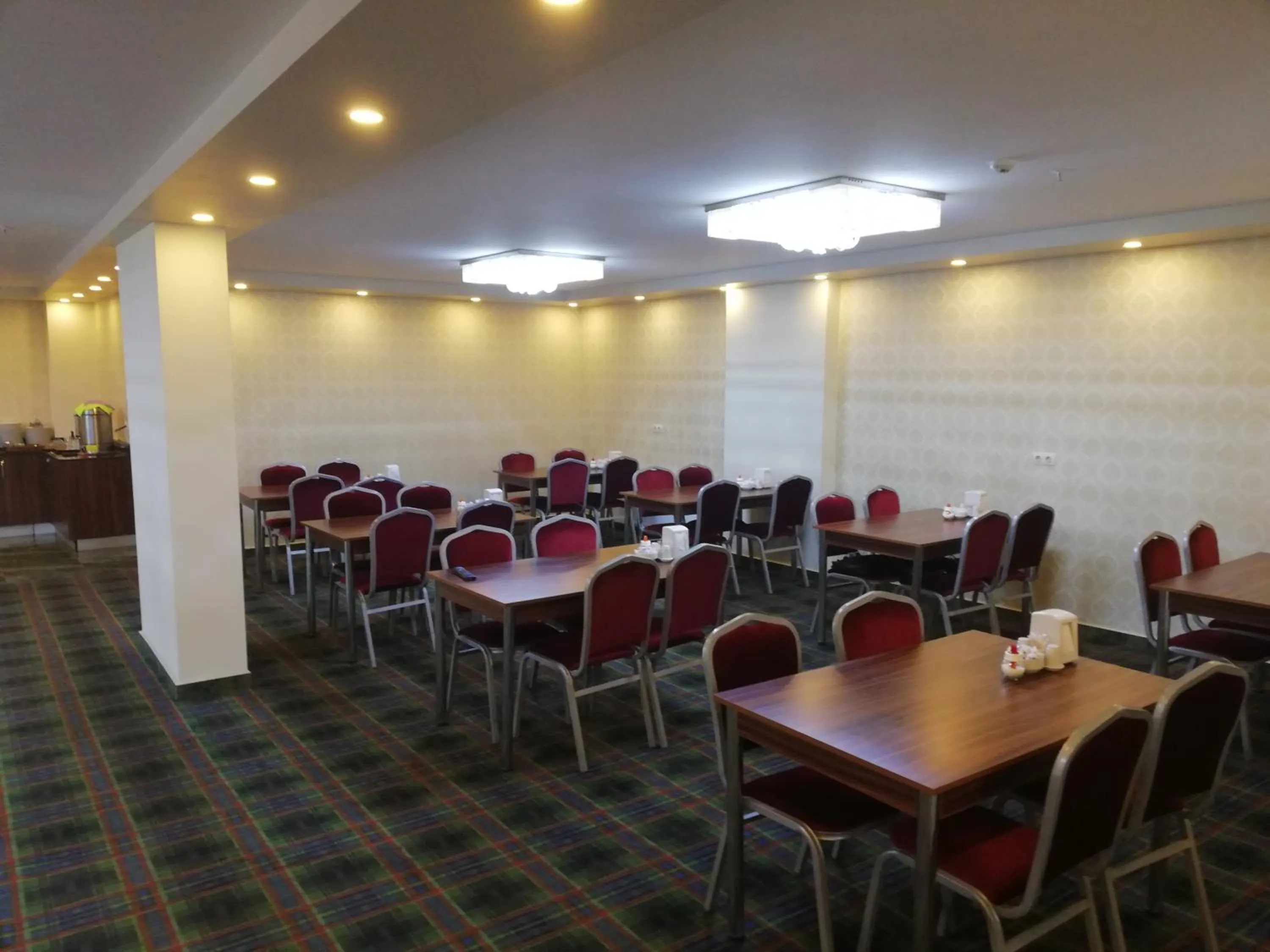 Breakfast in BURSA ŞAHiN HOTEL