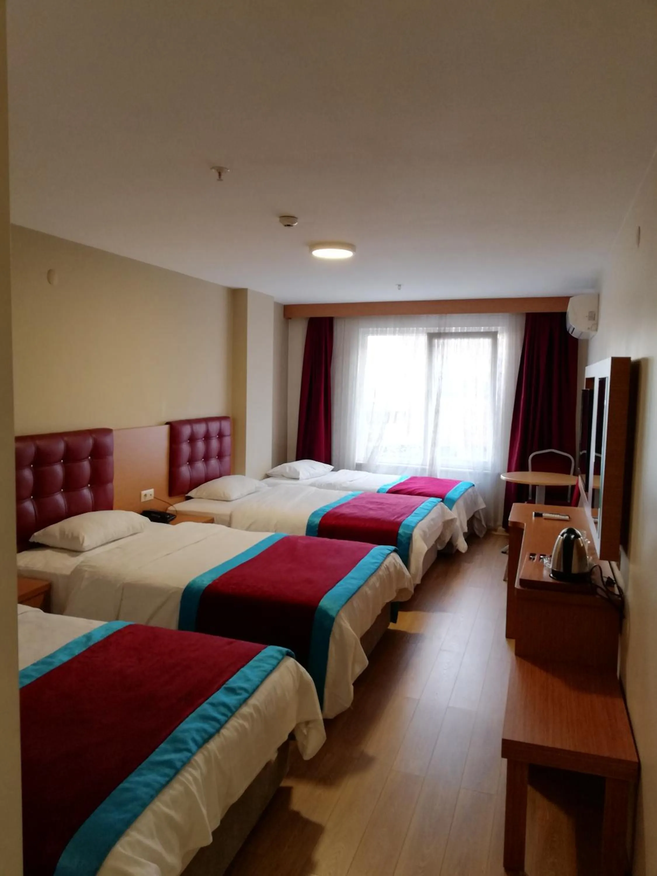 Photo of the whole room, Bed in BURSA ŞAHiN HOTEL