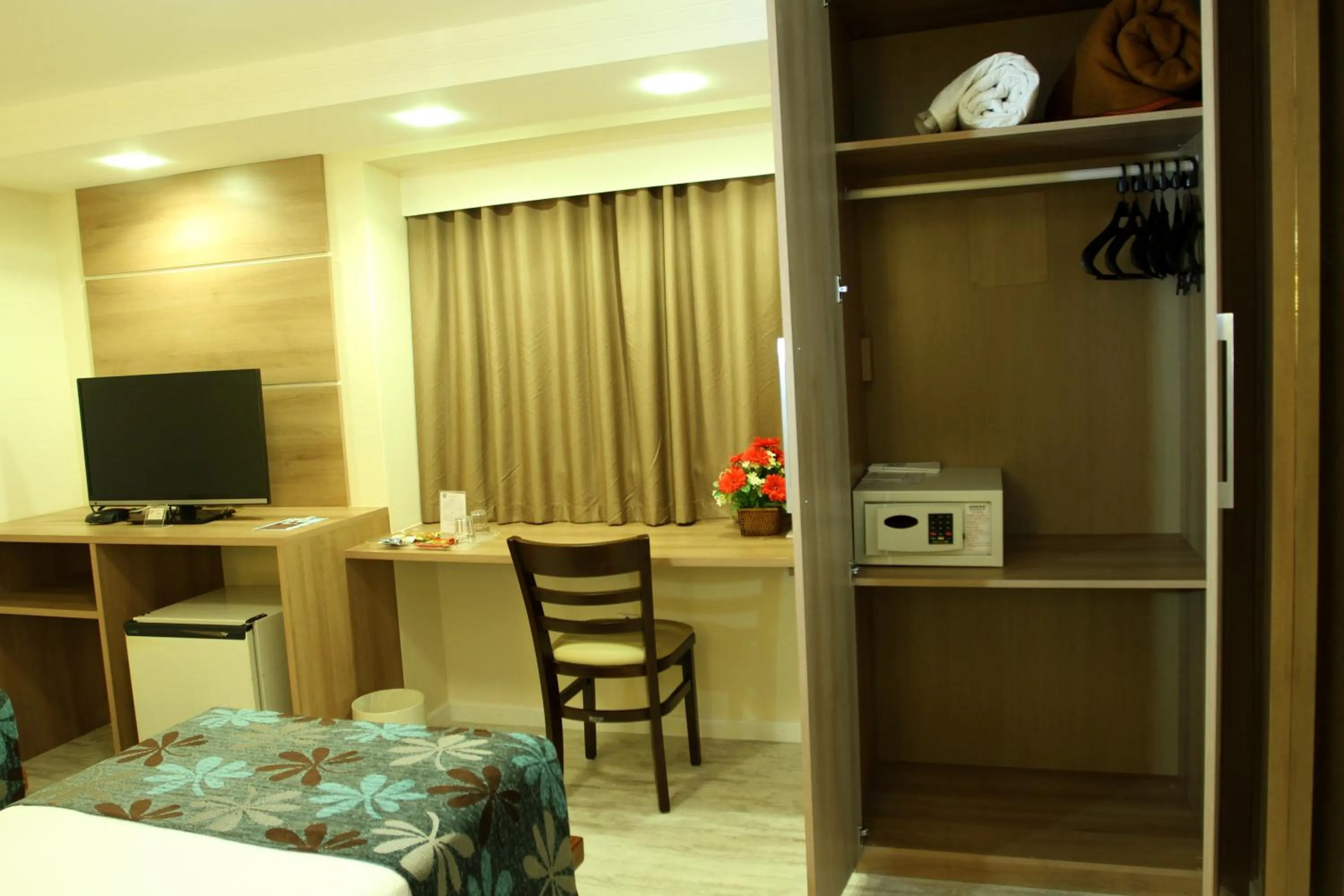 Photo of the whole room, Bed in Palace Hotel Campos dos Goytacazes