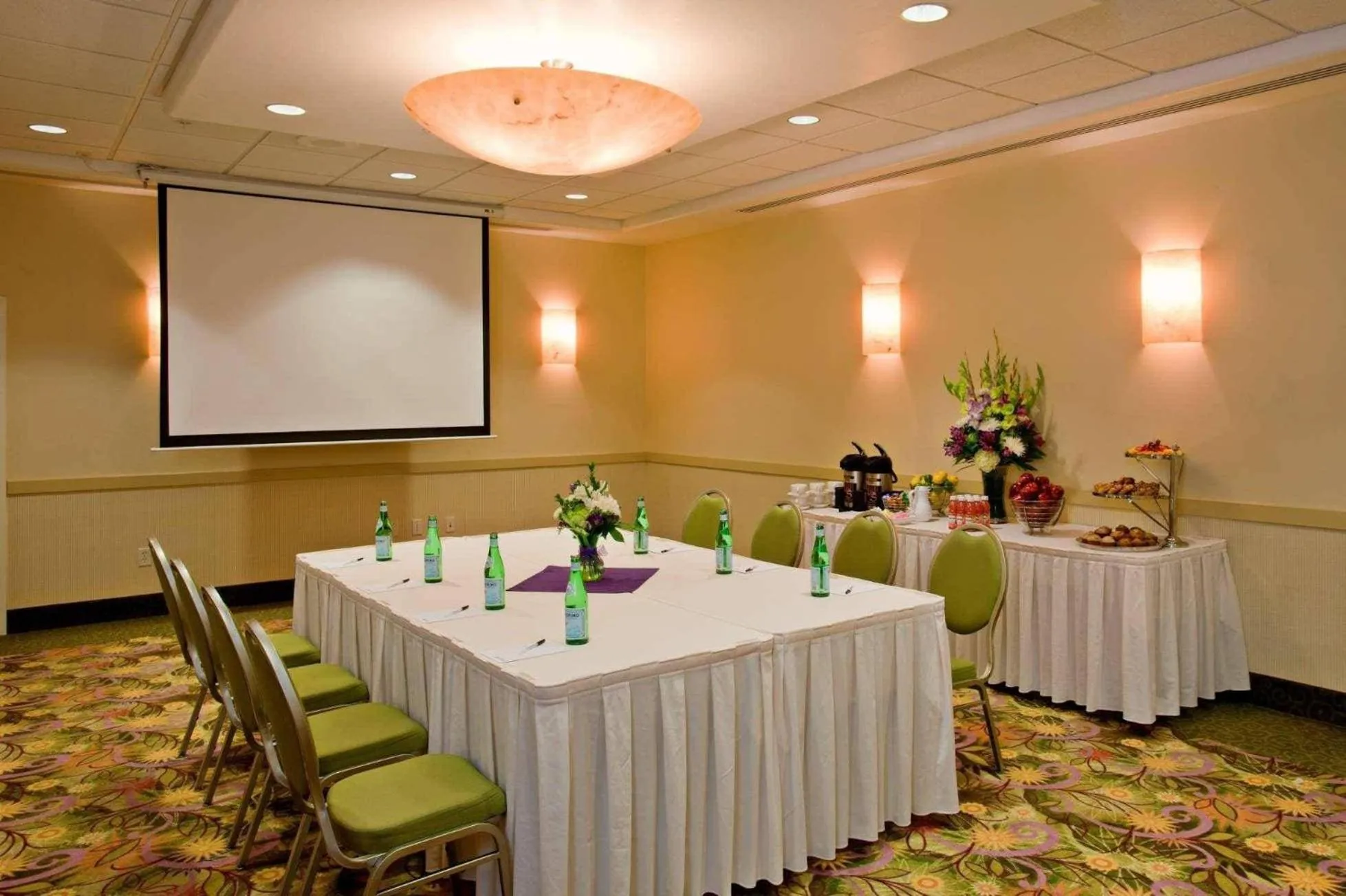 Meeting/conference room in Radisson Hotel Yuma