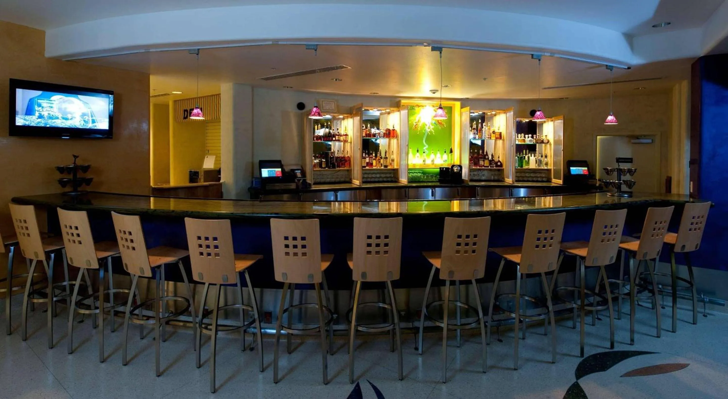 Lounge or bar in Radisson Hotel Yuma