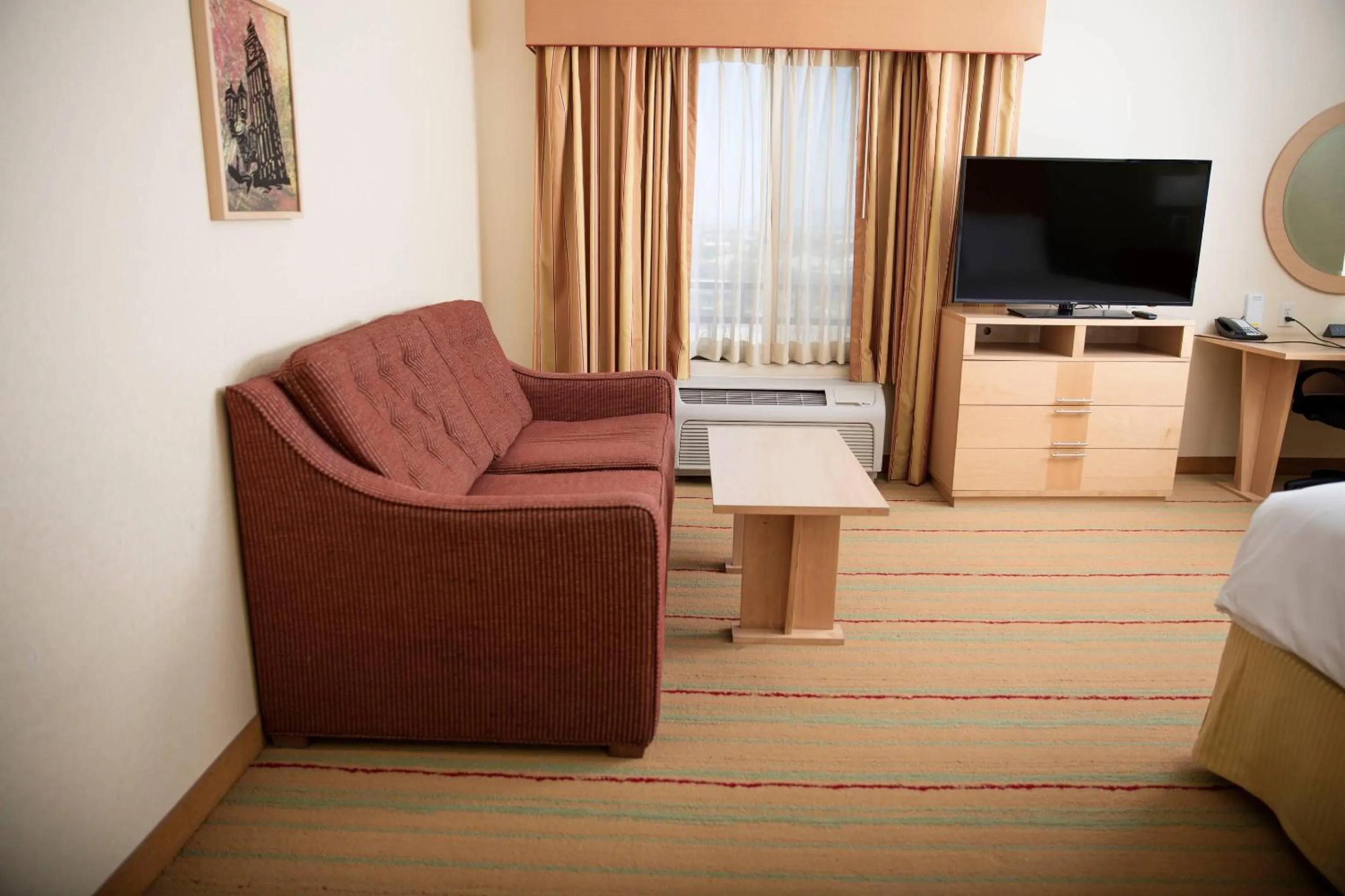 Bedroom in Radisson Hotel Yuma