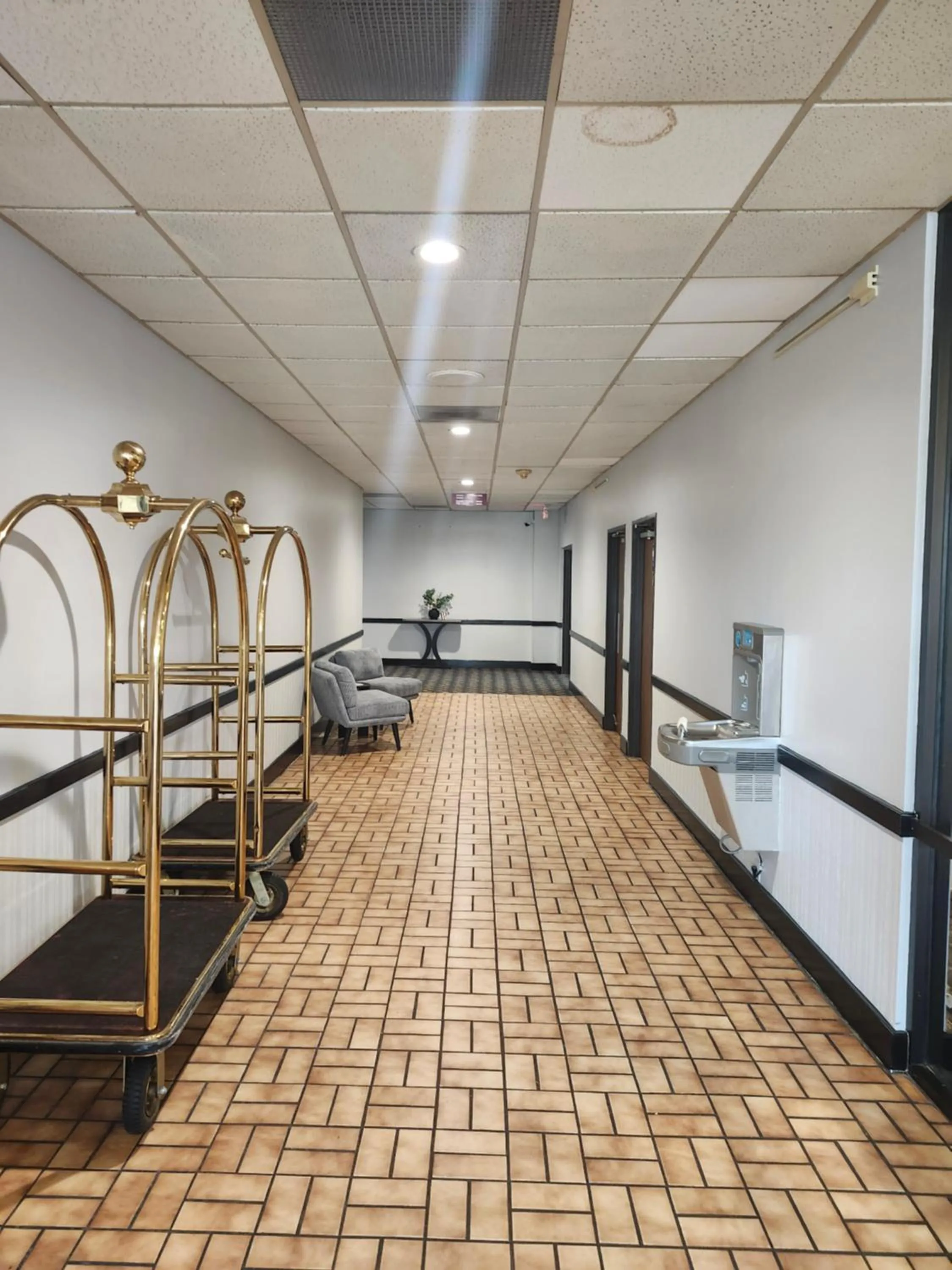 The Inn and Suites at 34 Fifty