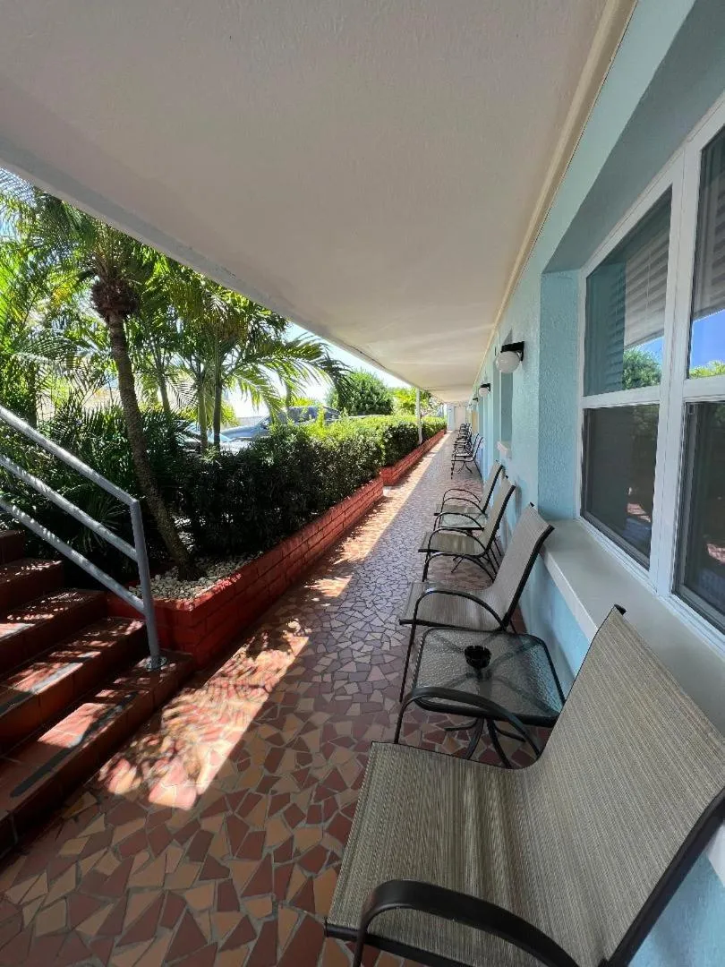 Beachside Resort Motel