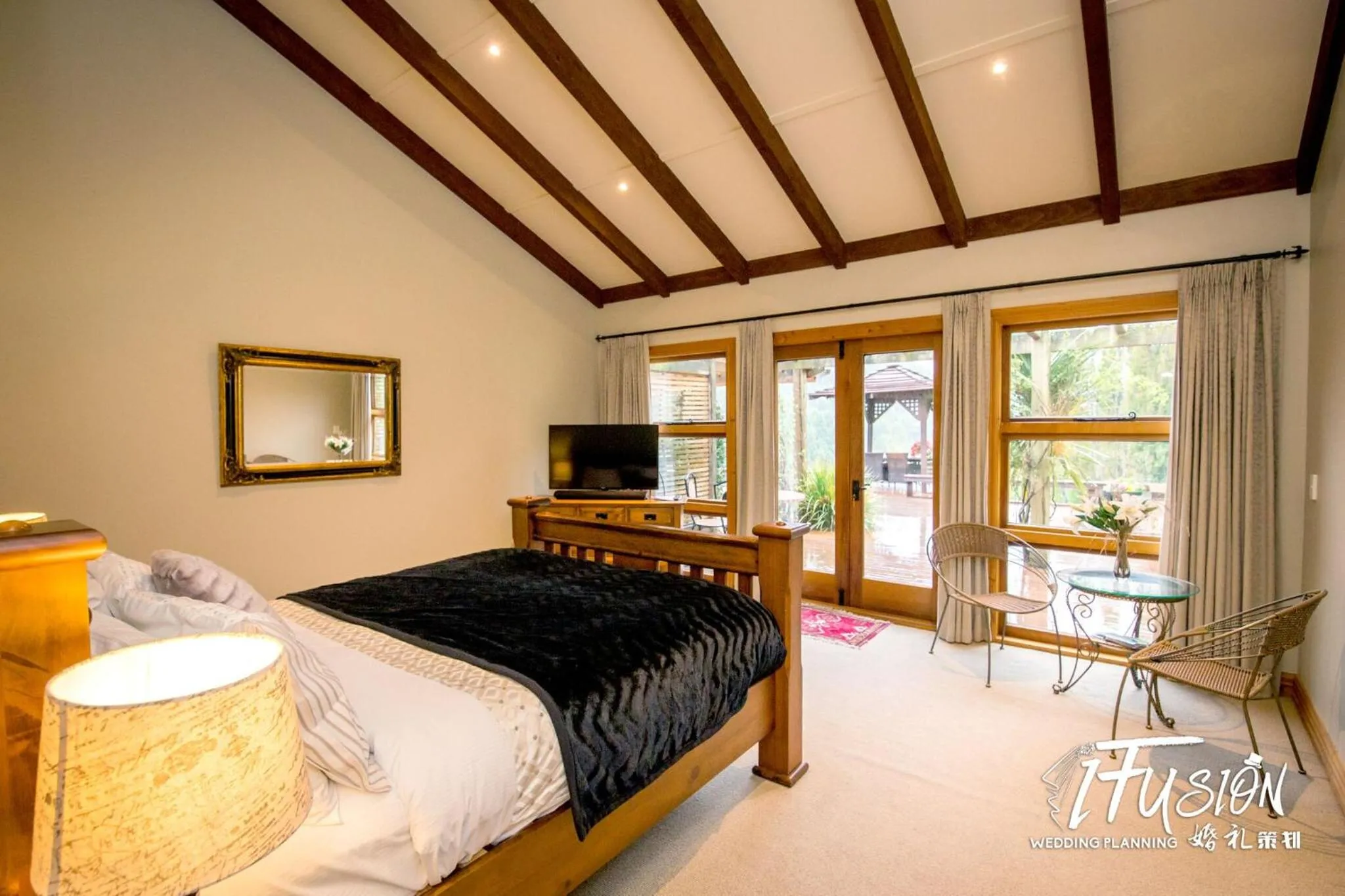 Bed in The Canyons B&B