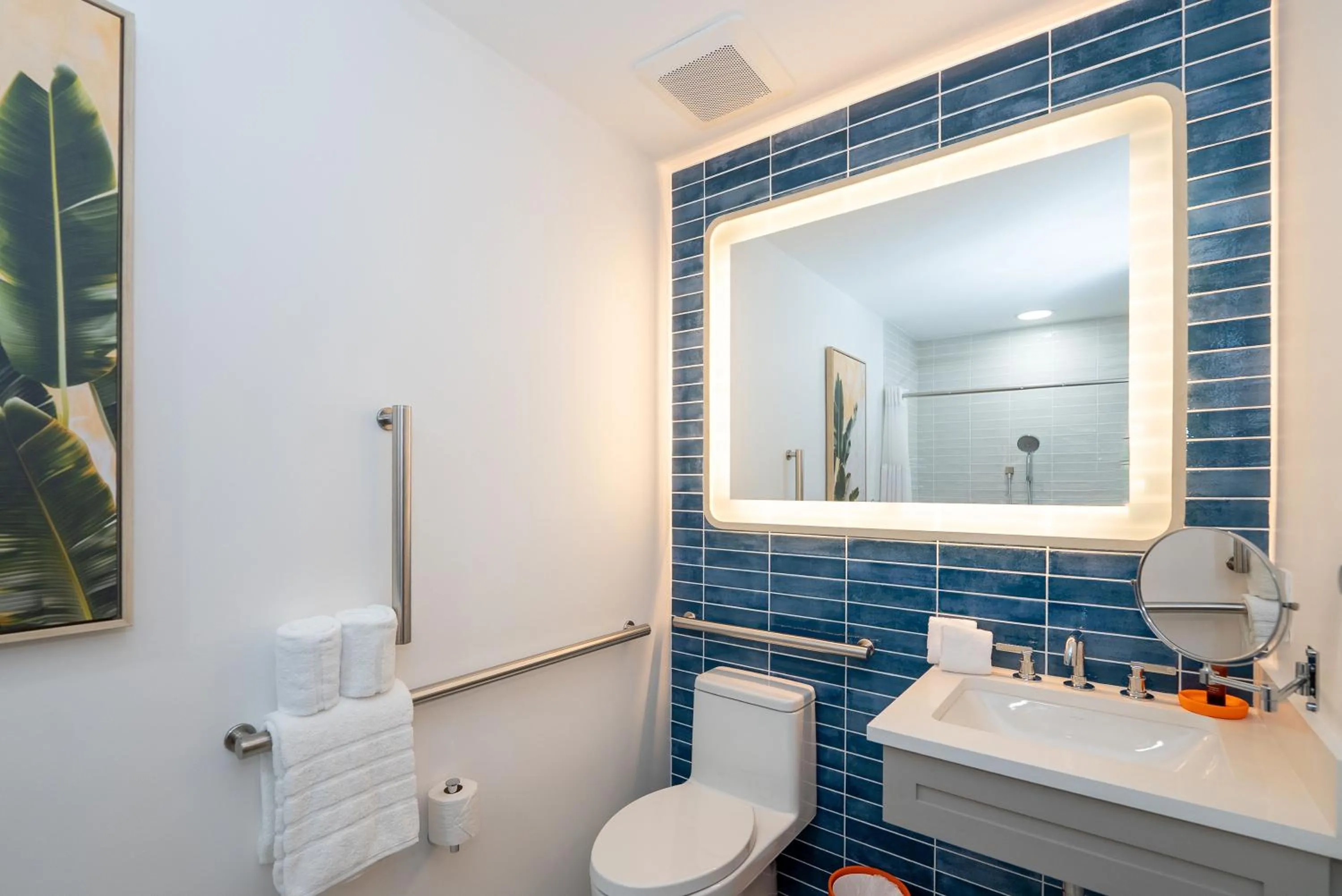 Bathroom in The Sunshine Hotel and Suites