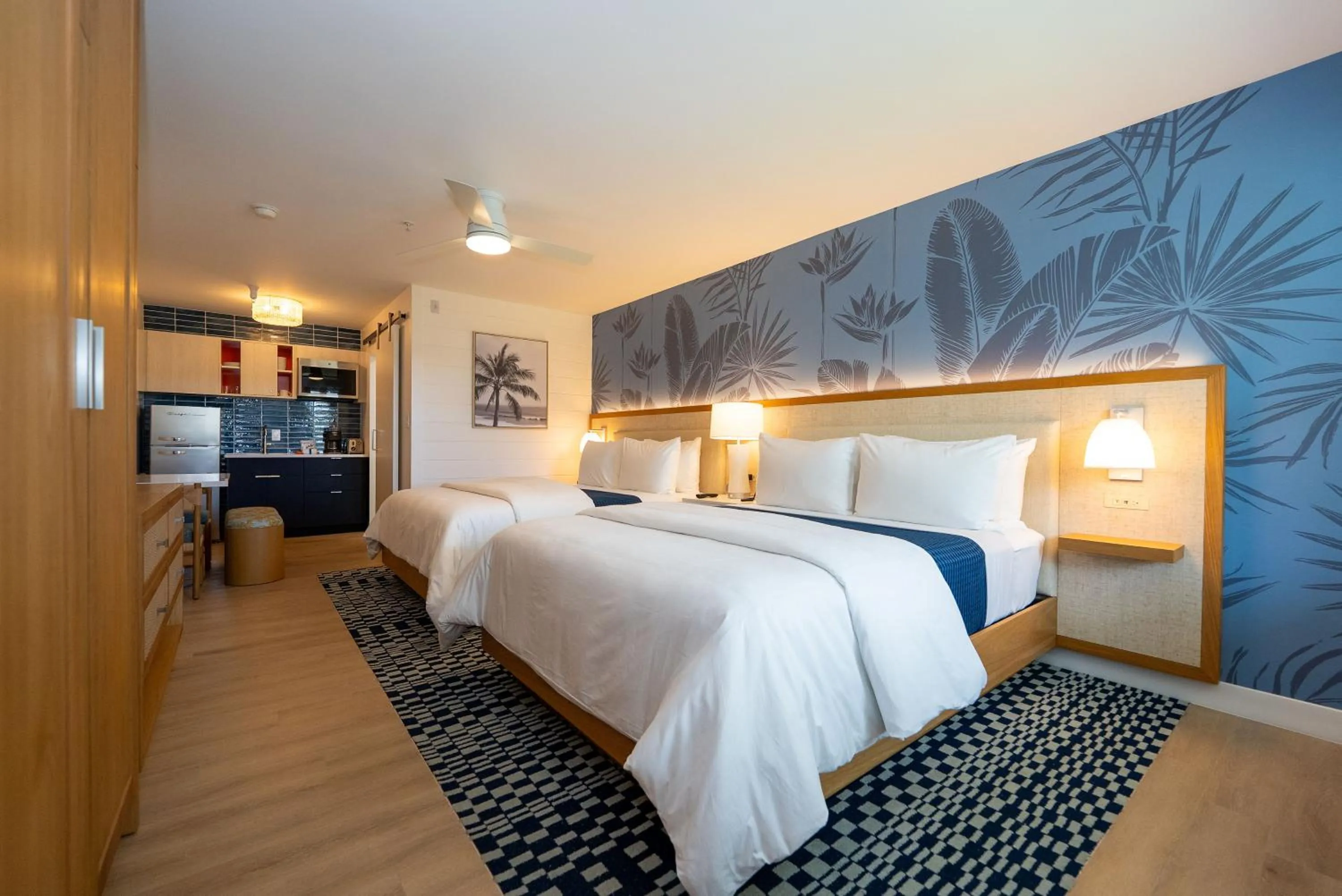 Photo of the whole room, Bed in The Sunshine Hotel and Suites