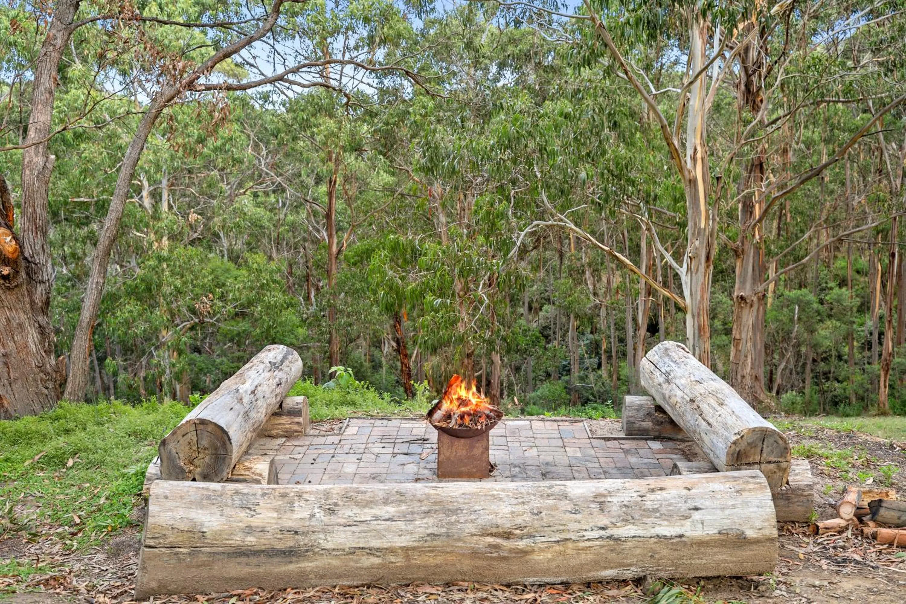 Lorne Bush House Cottages & Eco Retreats