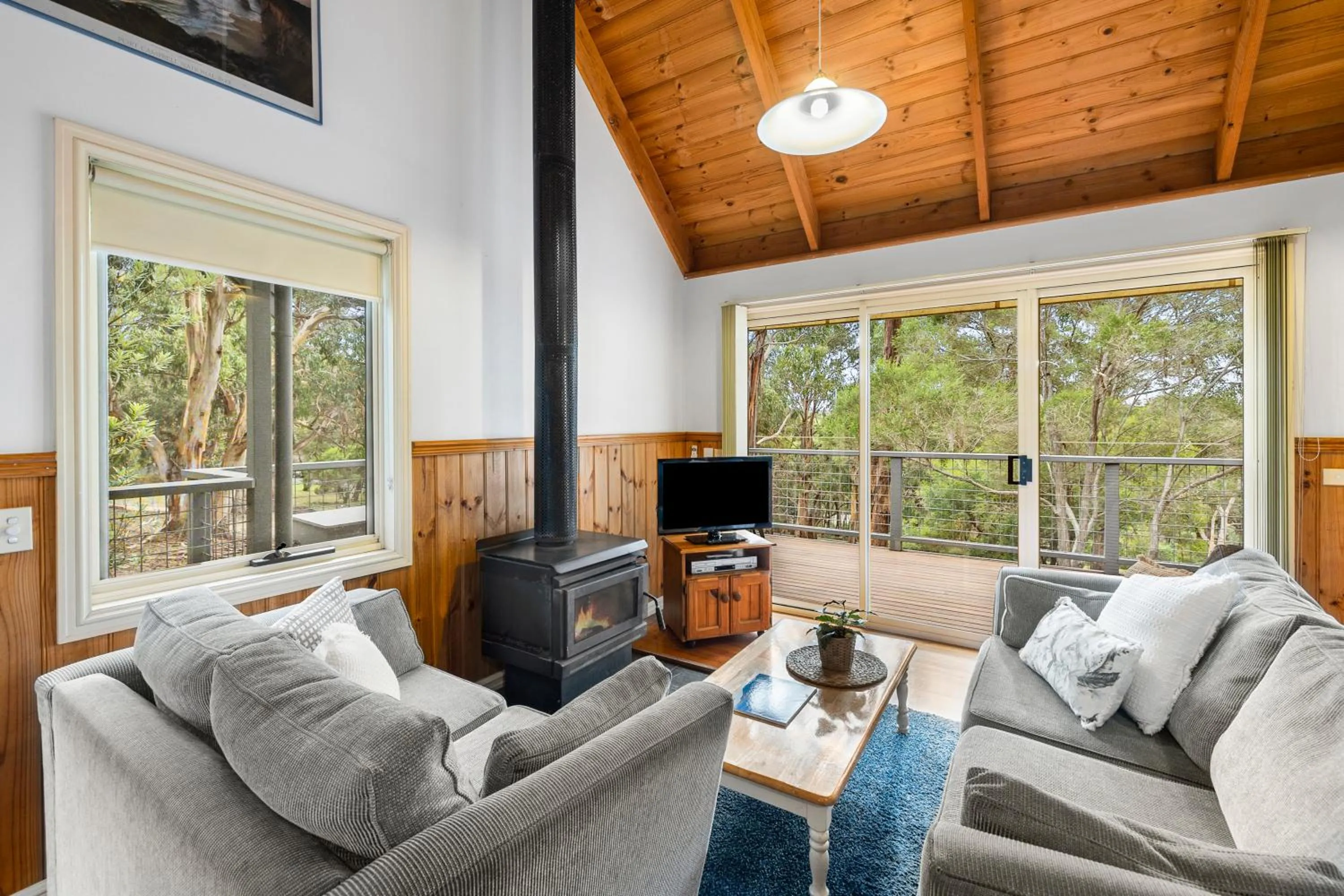 Lorne Bush House Cottages & Eco Retreats