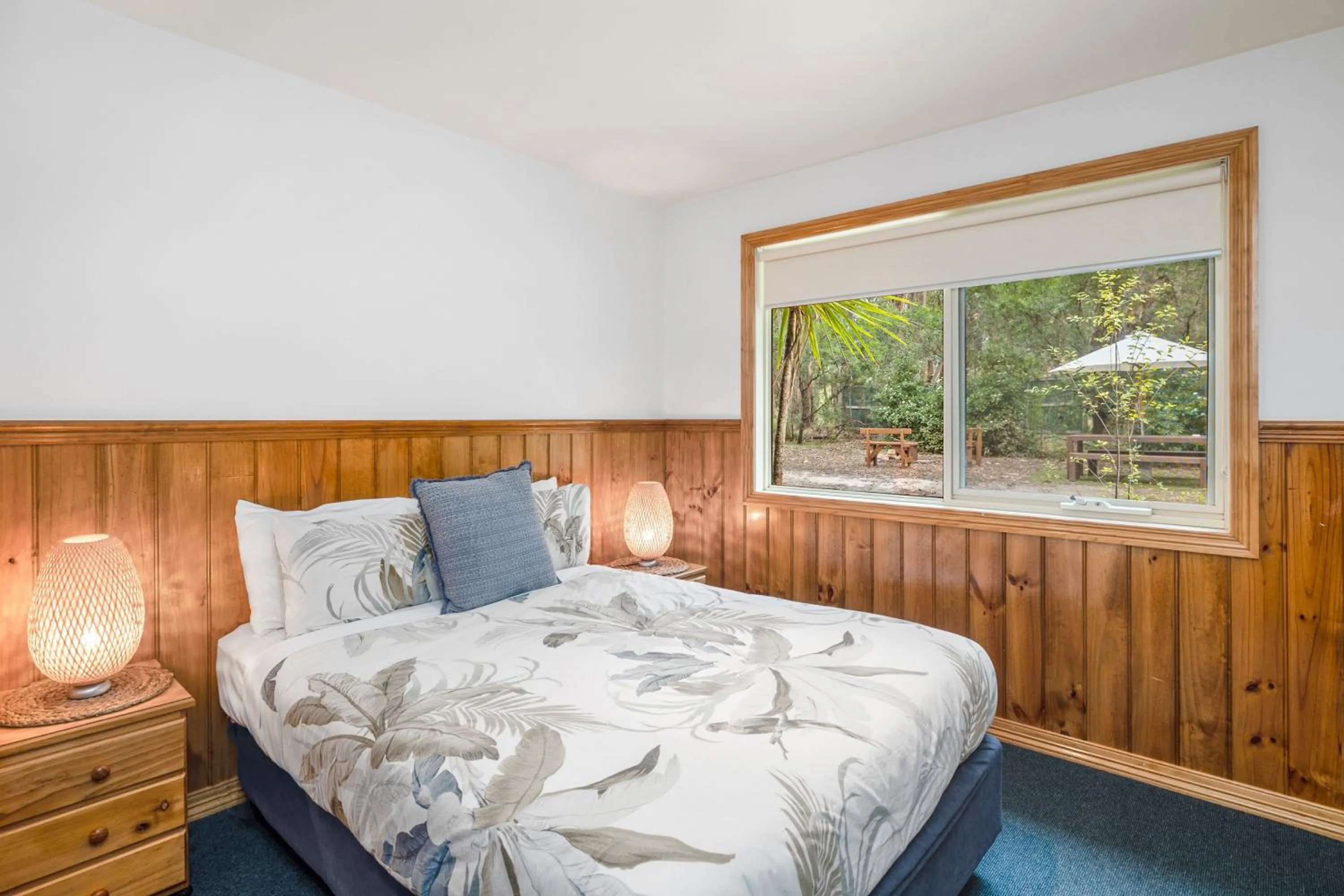 Bed in Lorne Bush House Cottages & Eco Retreats