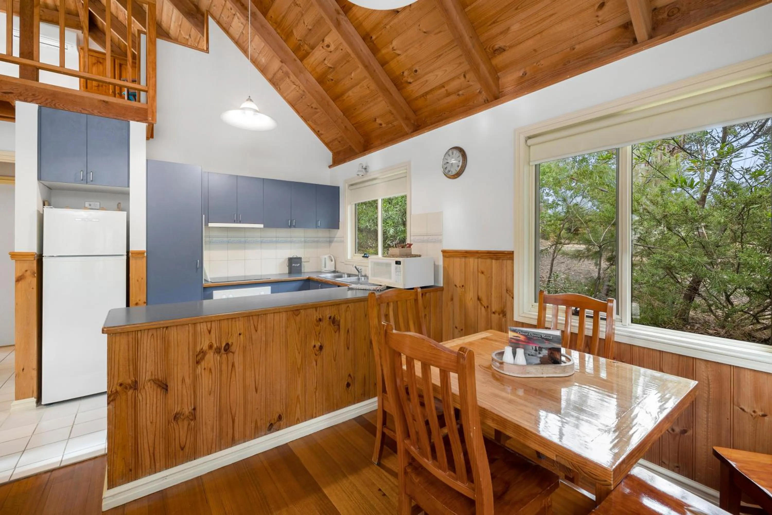 Lorne Bush House Cottages & Eco Retreats