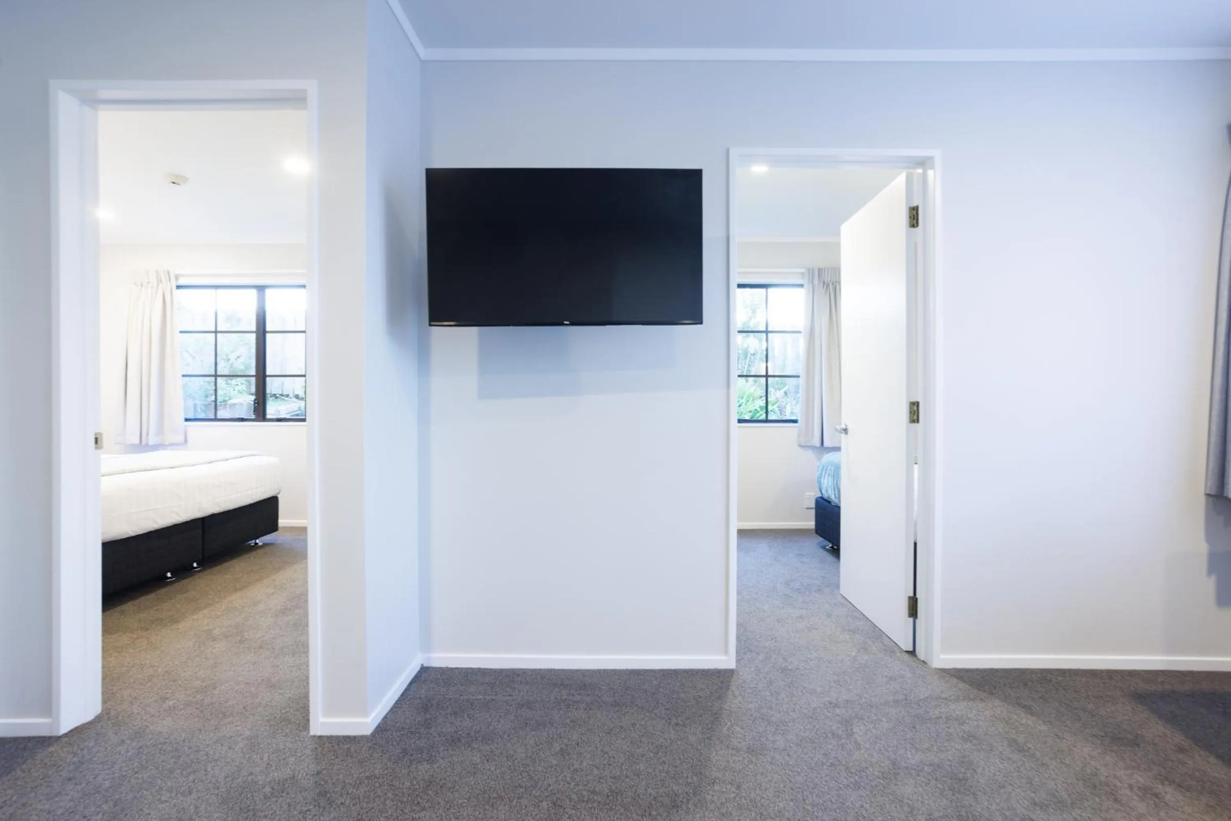 TV and multimedia, Bed in BK's Pohutukawa Lodge