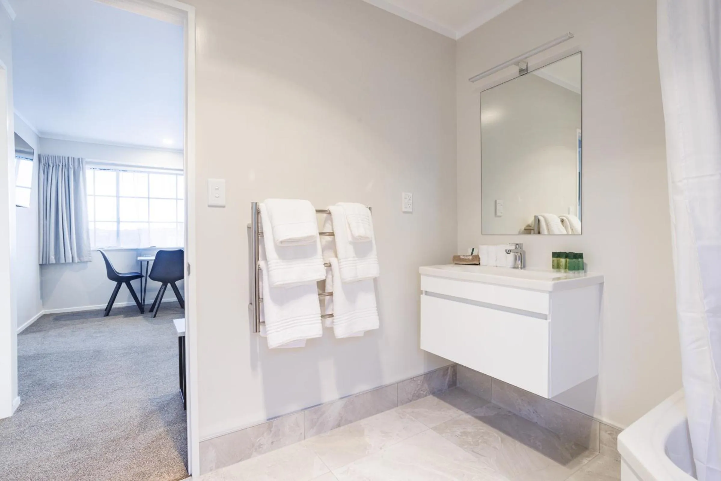 Bathroom in BK's Pohutukawa Lodge