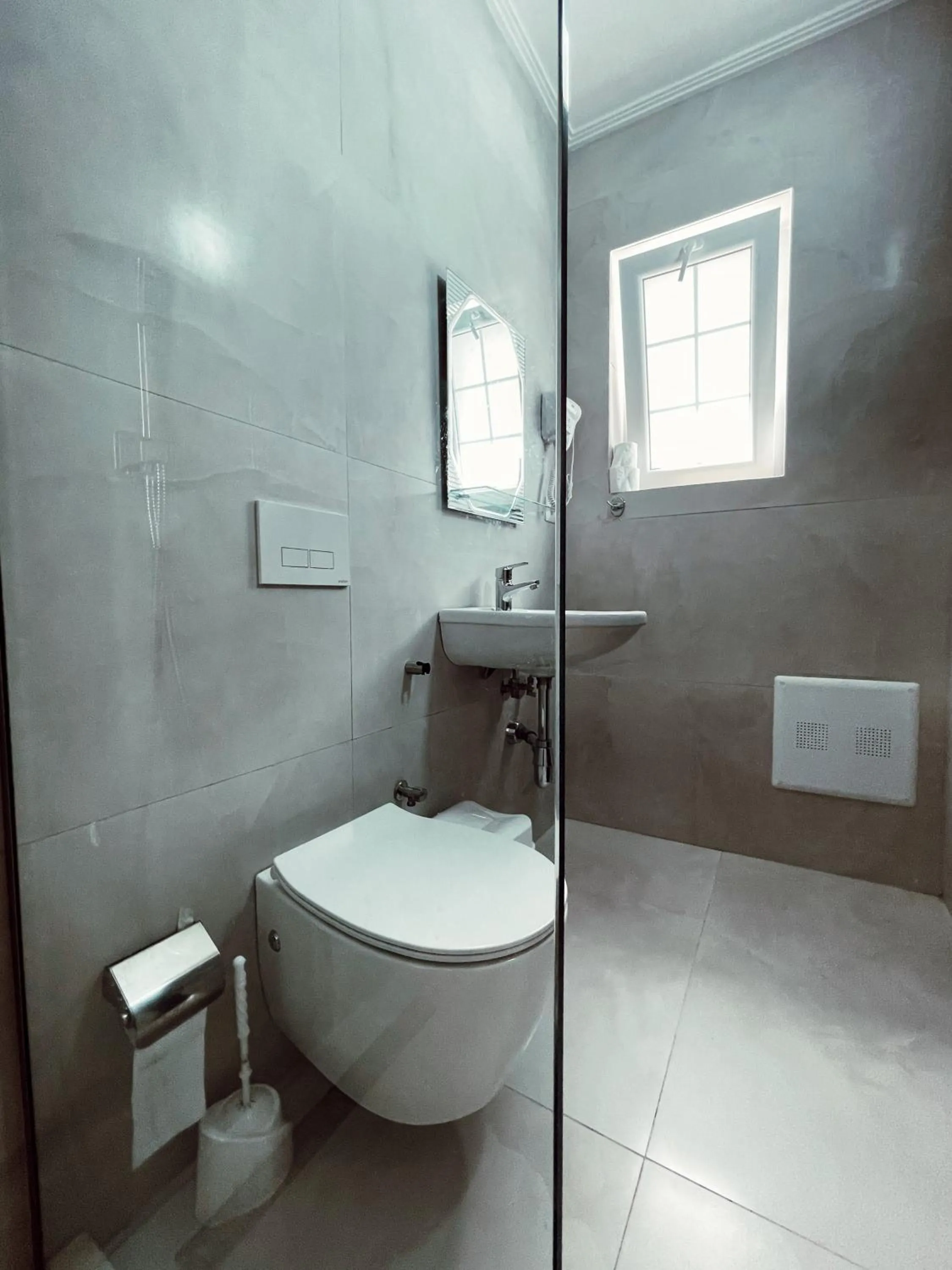 Bathroom in Ruby Palace