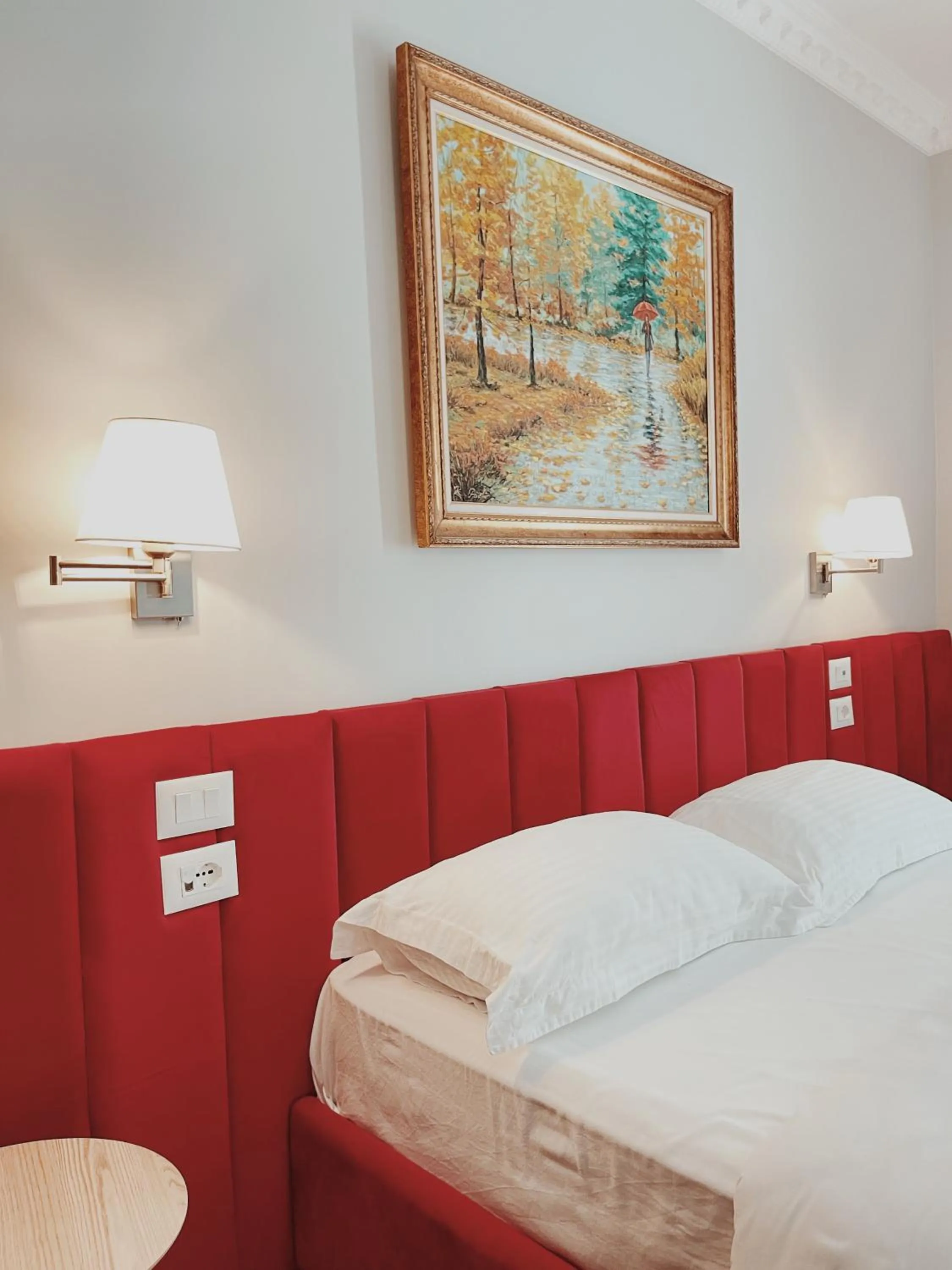 Bedroom, Bed in Ruby Palace