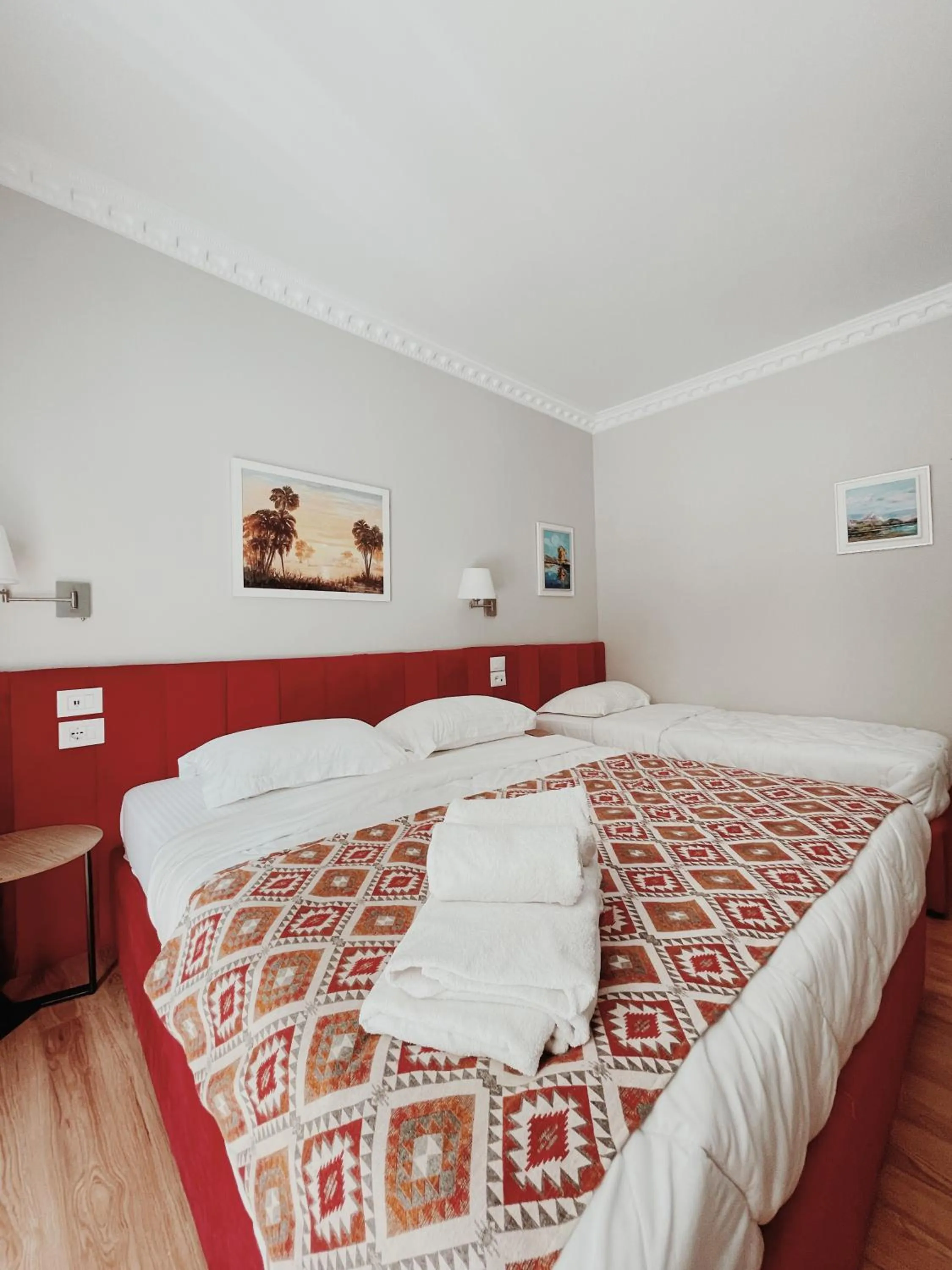 Bedroom, Bed in Ruby Palace