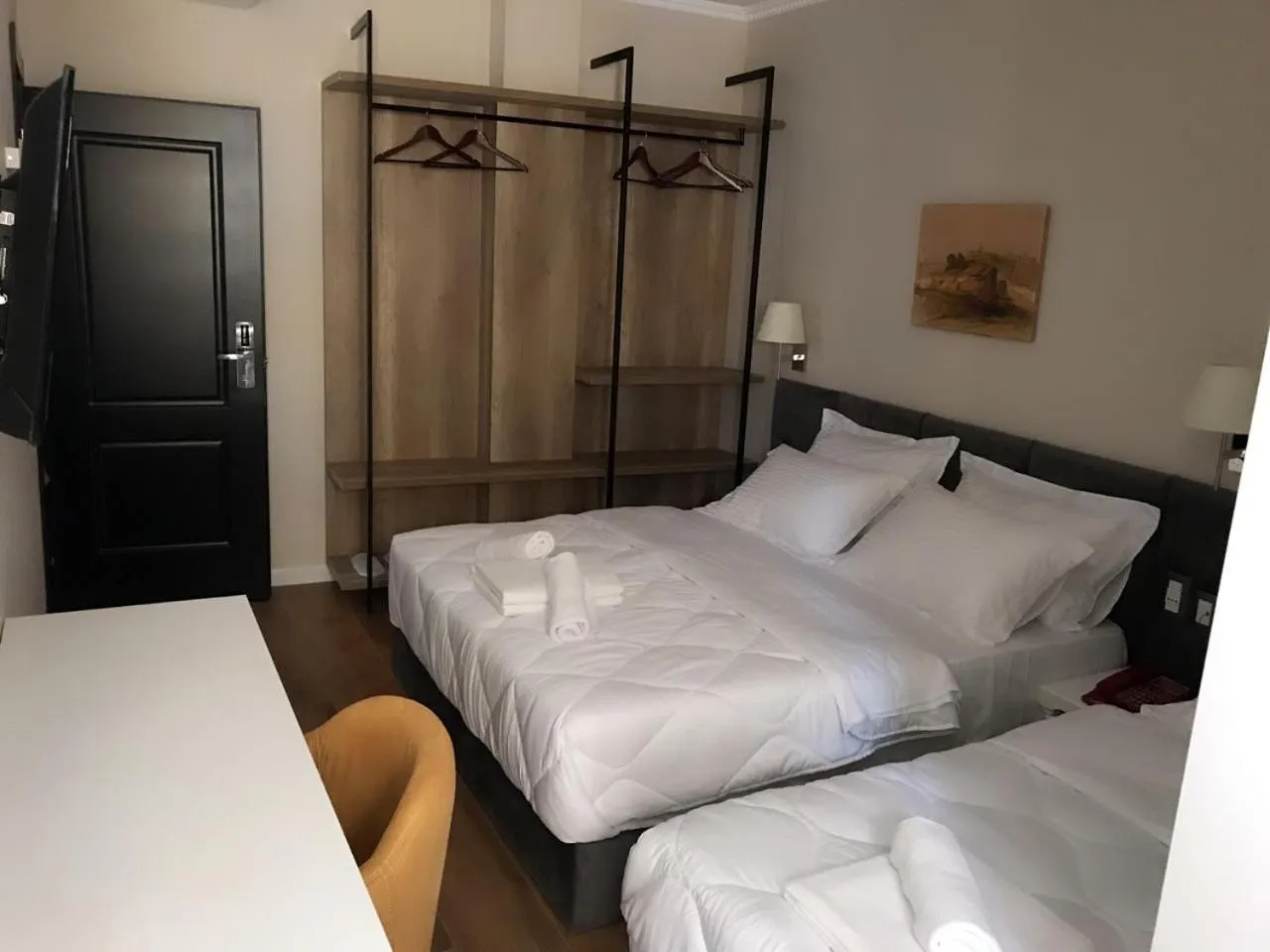 Bedroom, Bed in Ruby Palace