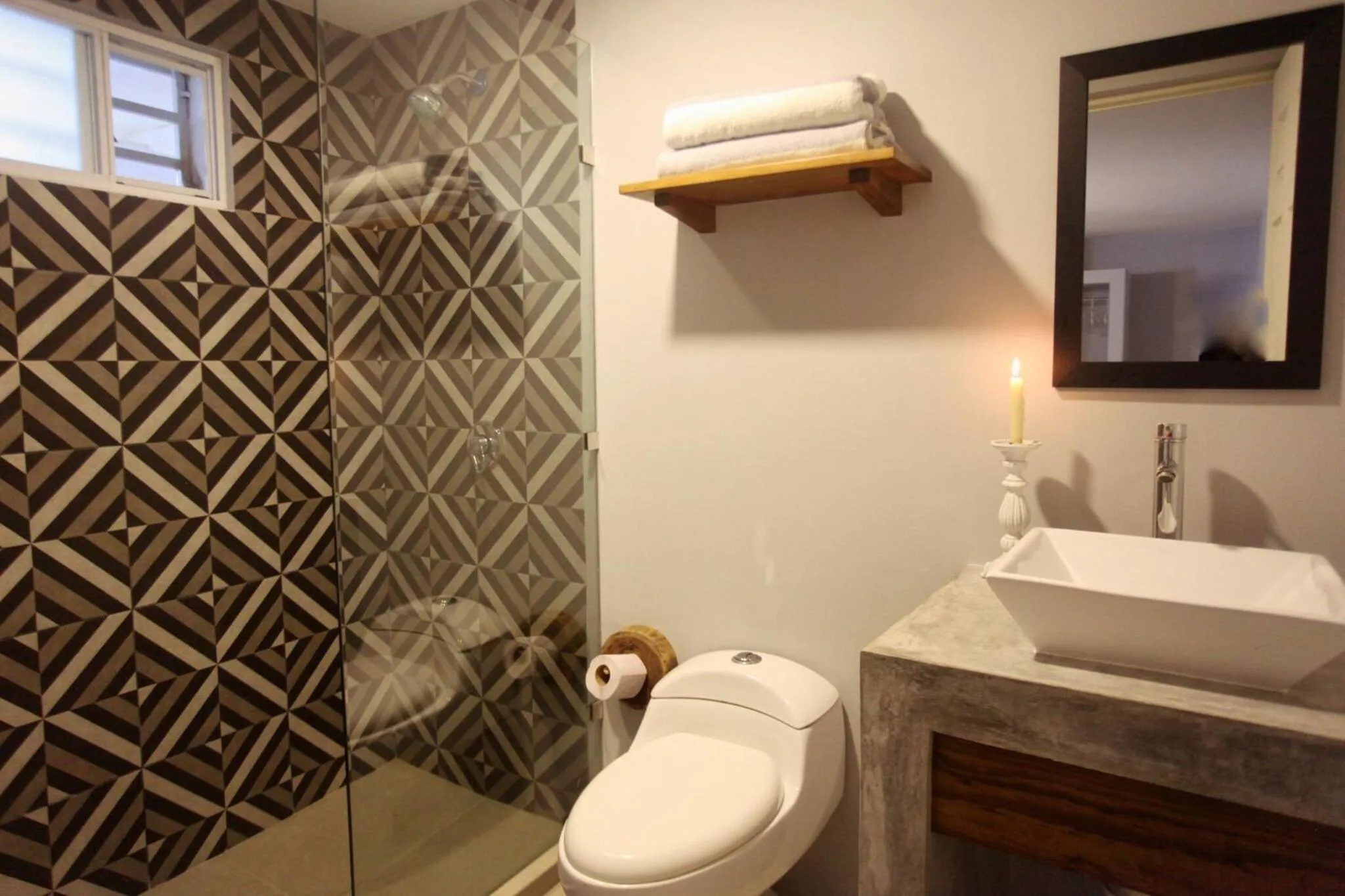 Shower in Gaia Studios