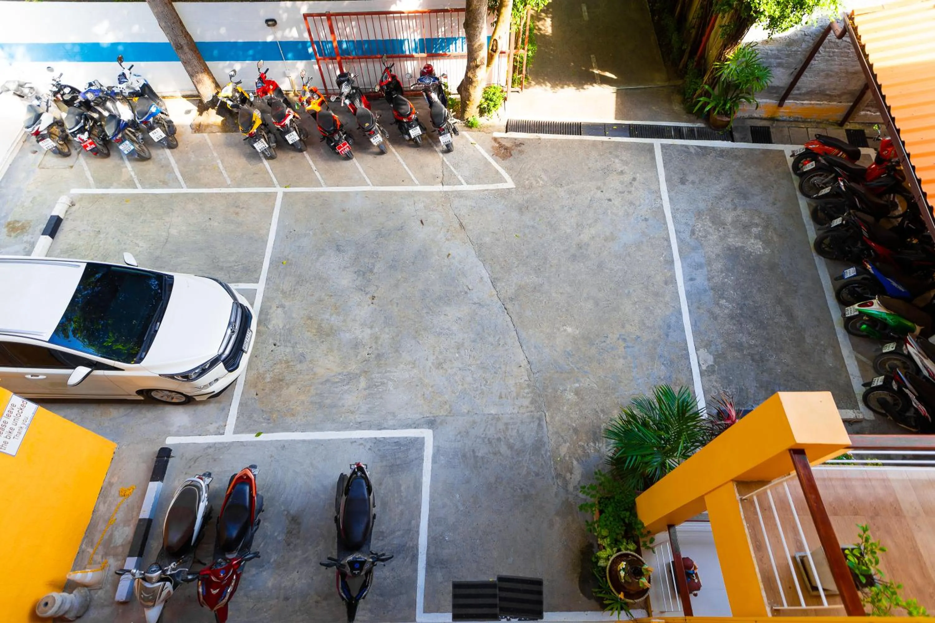 Parking in Palm Coco Mantra