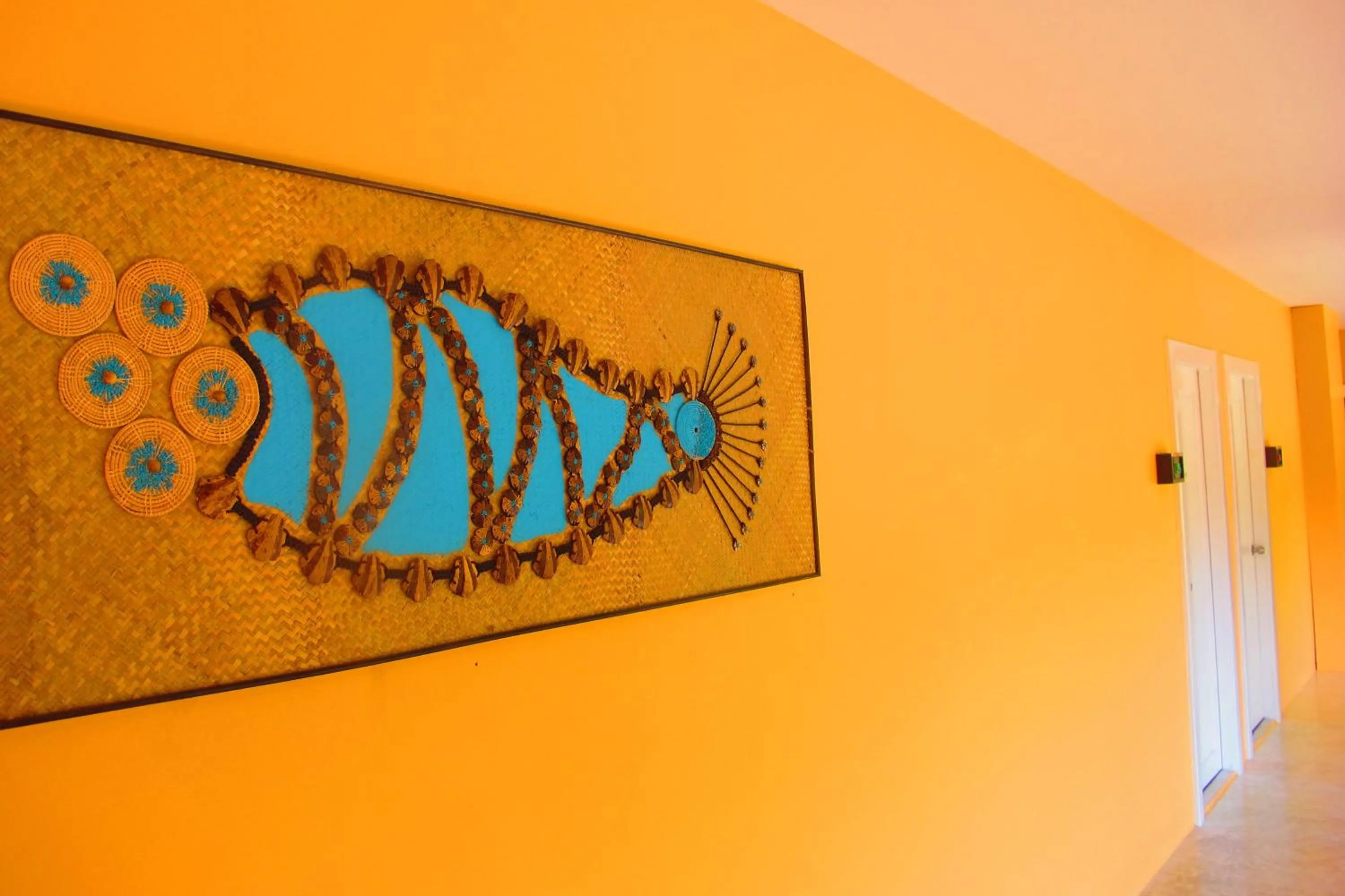 Decorative detail in Palm Coco Mantra