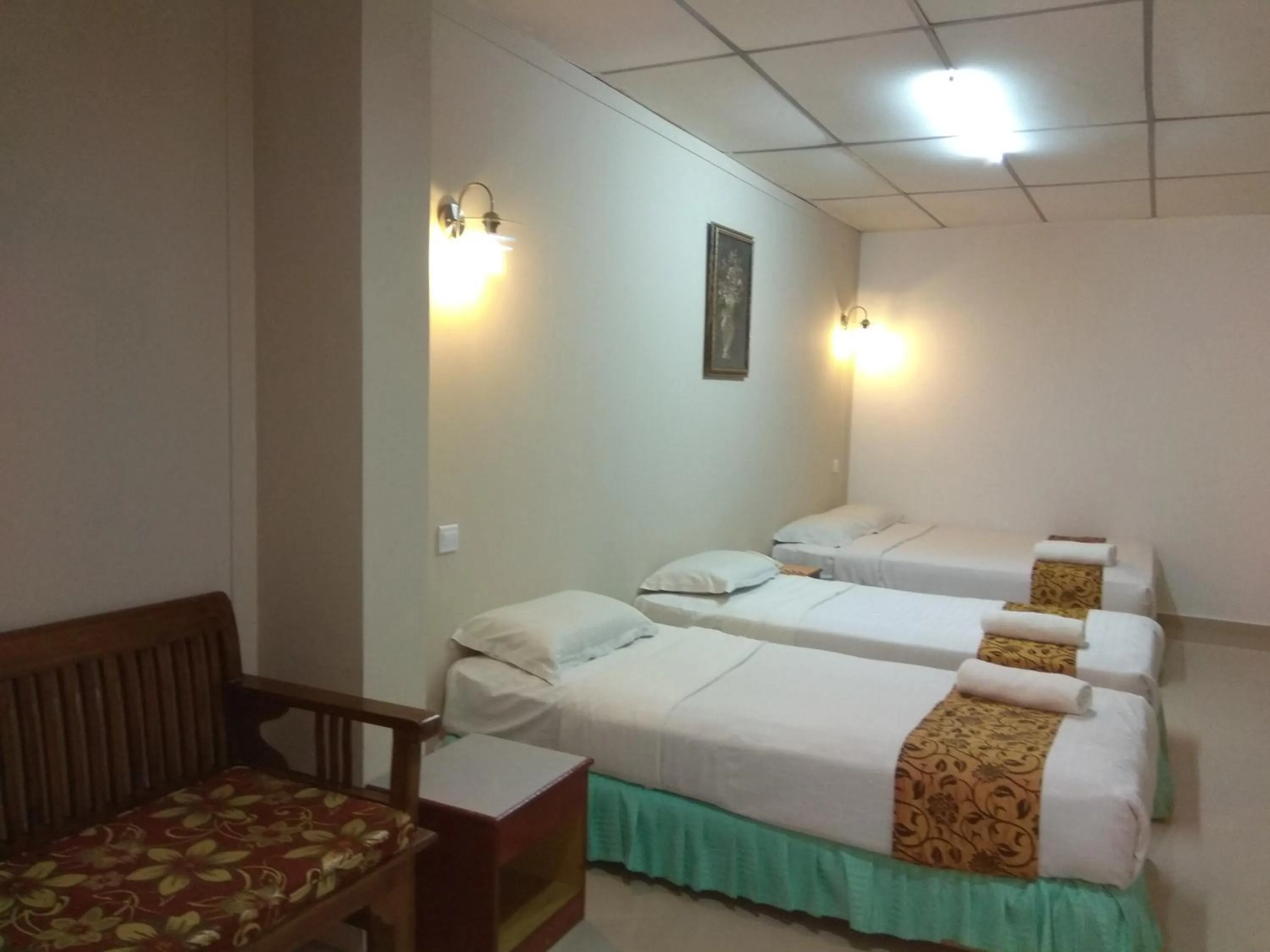 Bed in Hotel K T Mutiara