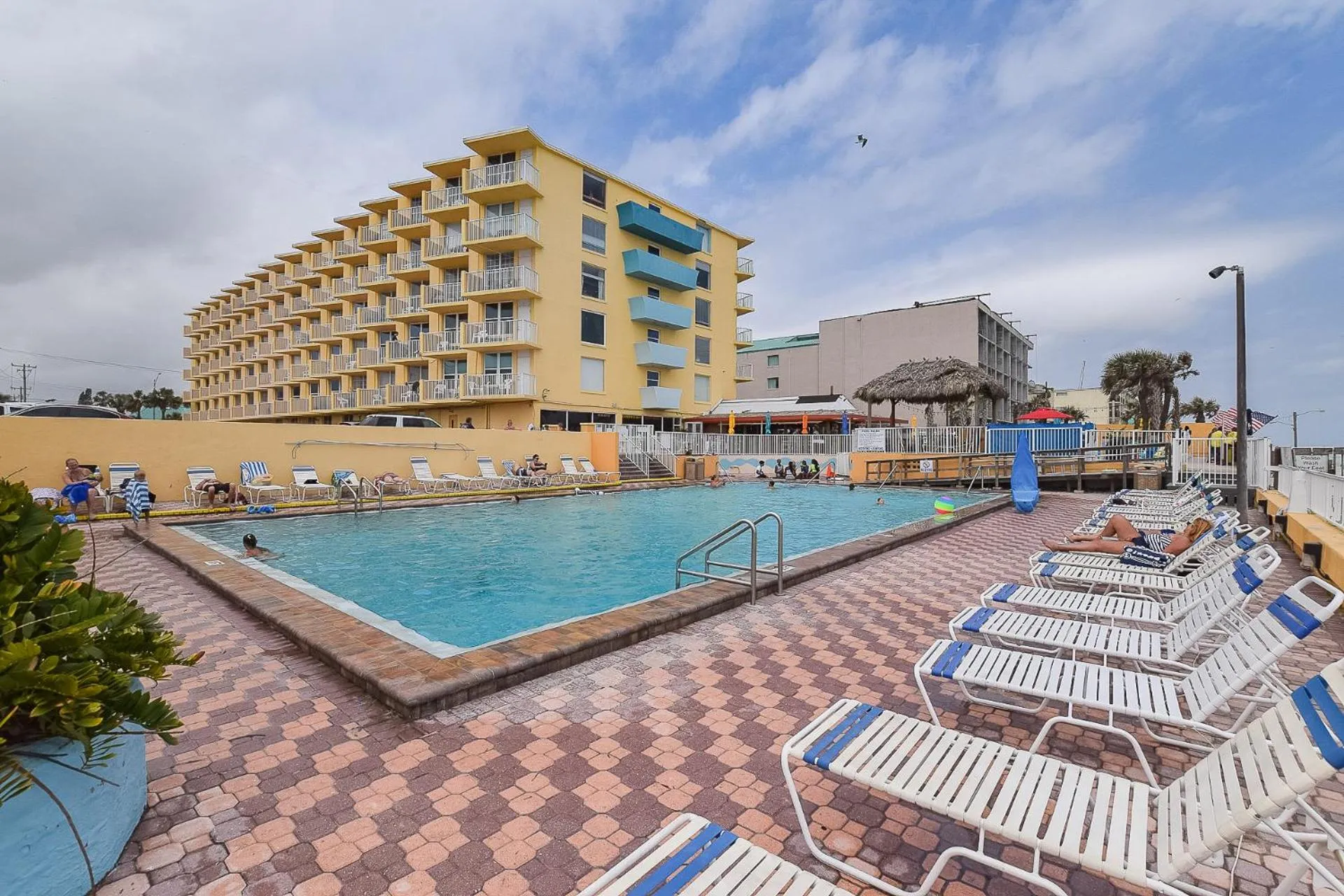 Property building in Daytona Beach studio condo with beautiful Ocean view