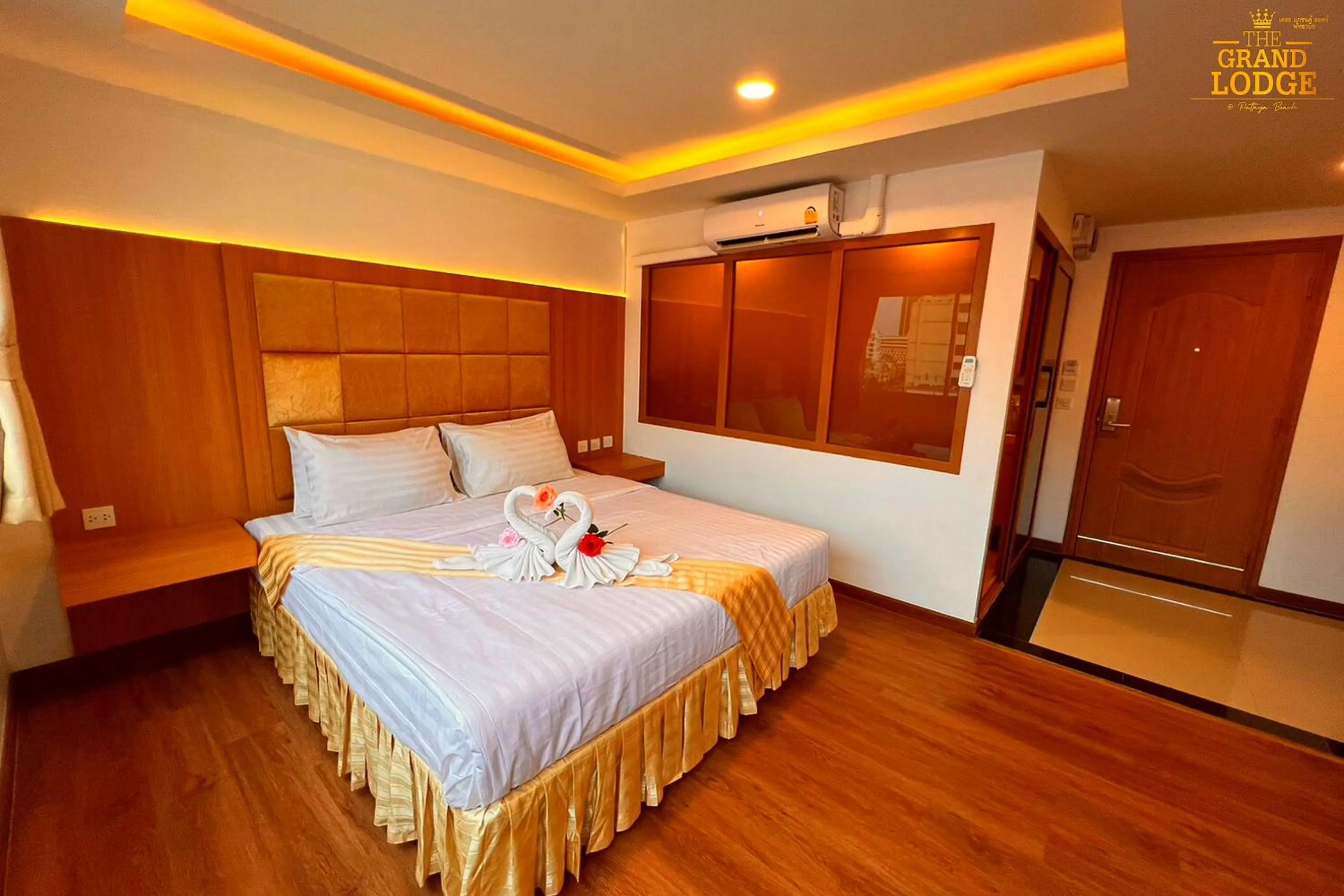 Bed in The Grand Lodge Pattaya