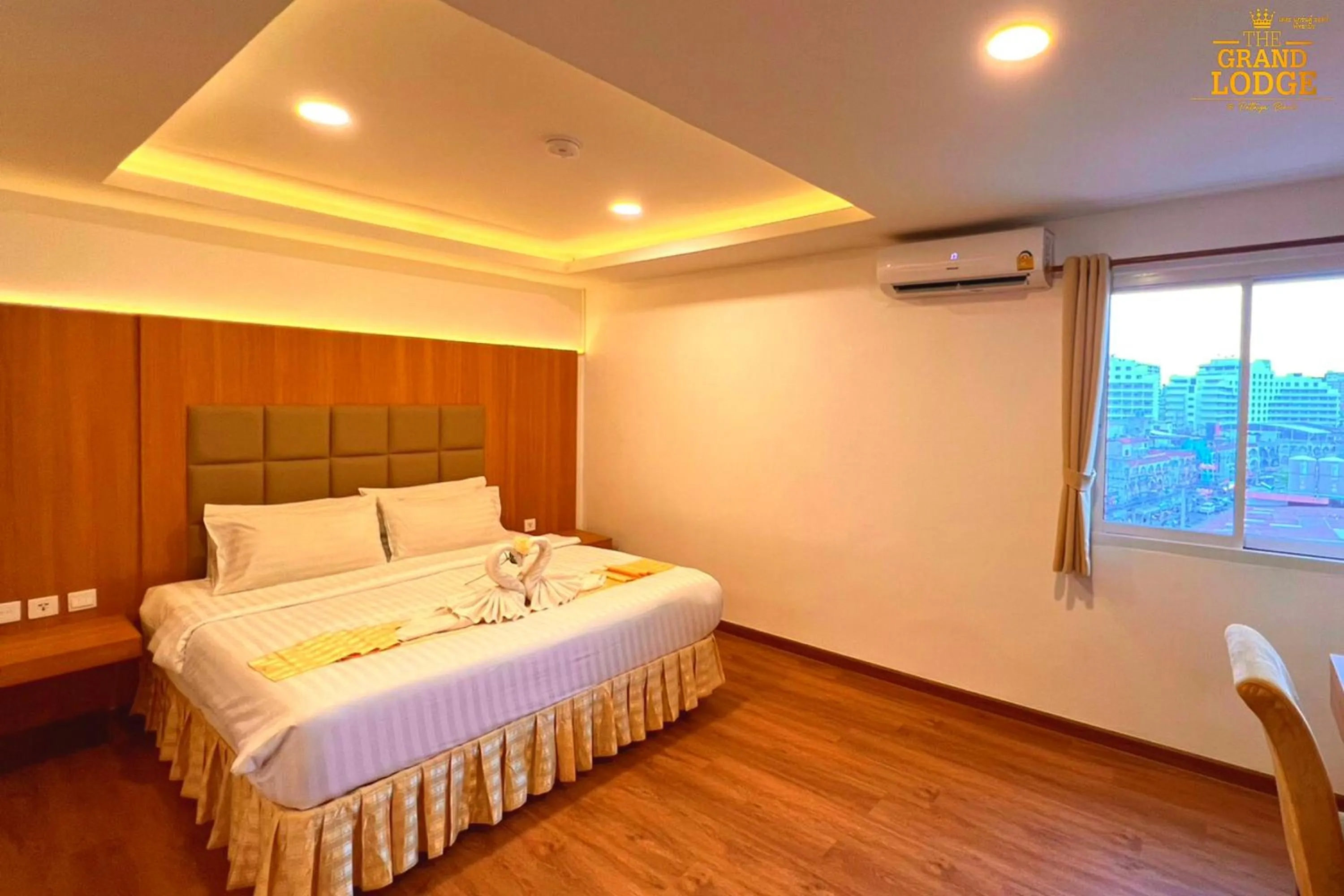 Bed in The Grand Lodge Pattaya