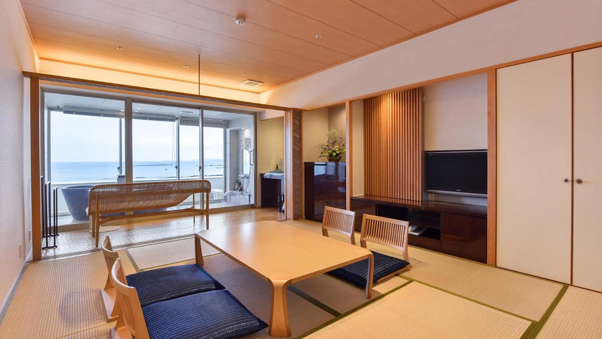 Living room in Hotel Sanrakuso