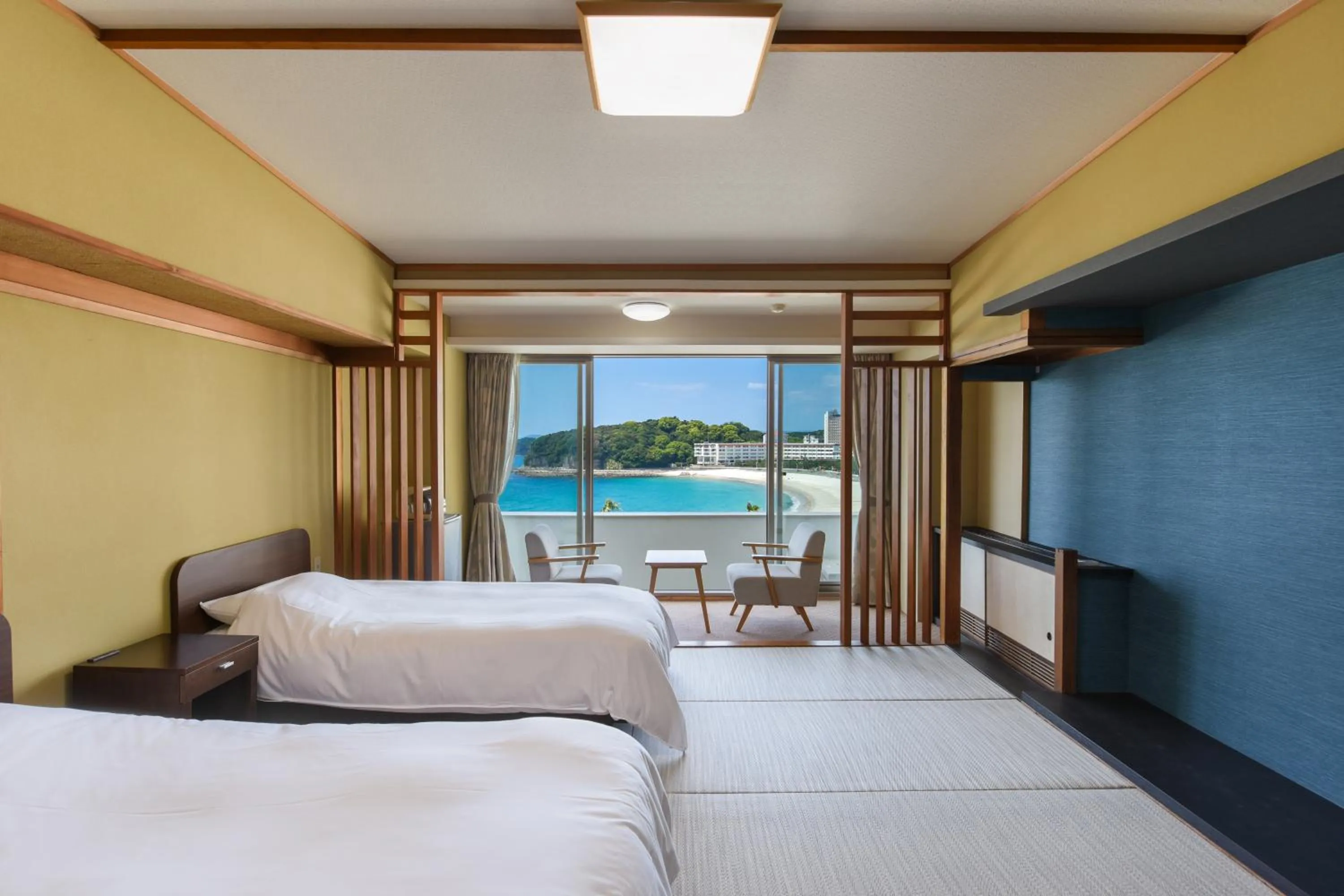 Bed in Hotel Sanrakuso