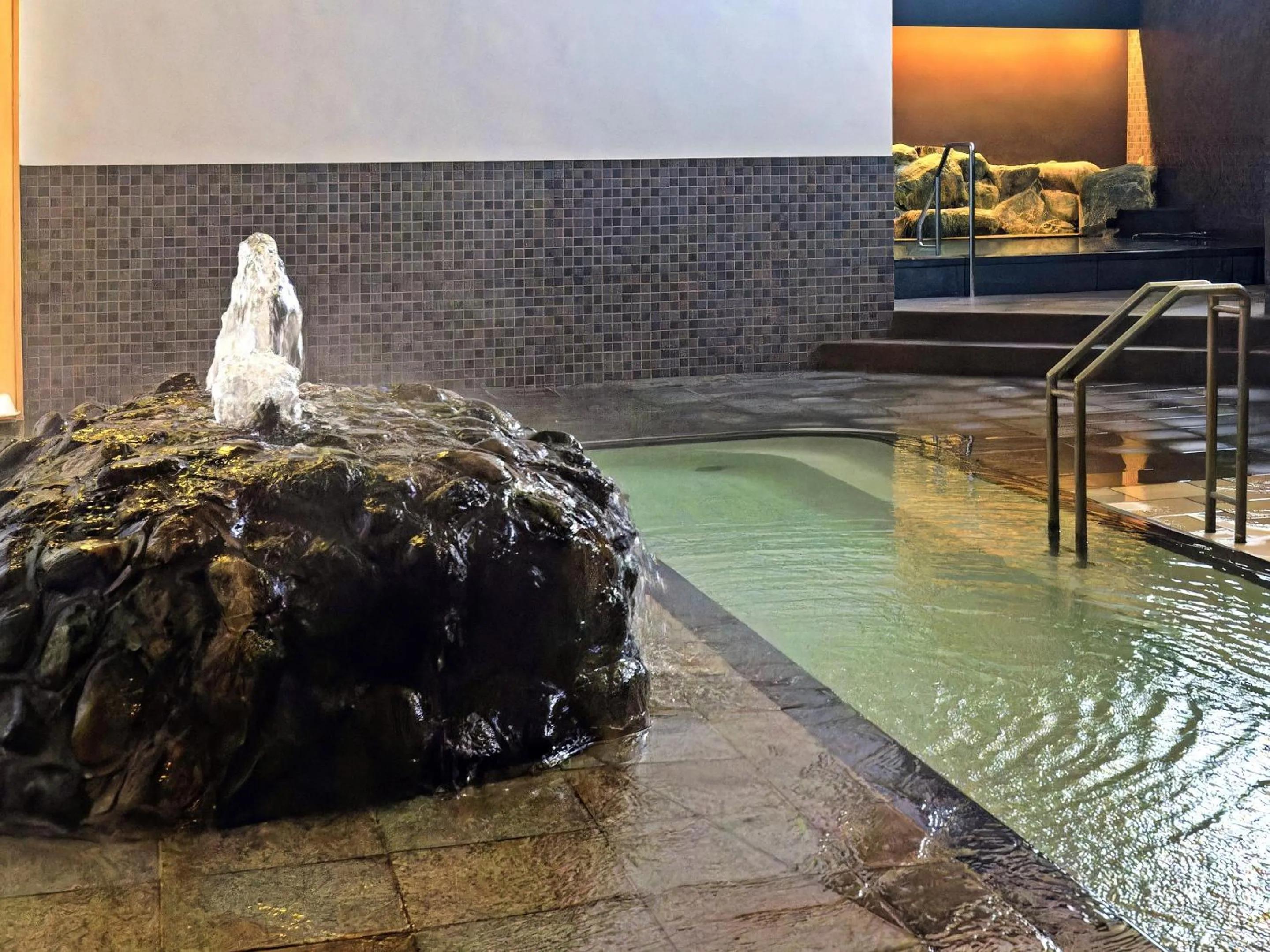 Hot Spring Bath in Hotel Sanrakuso