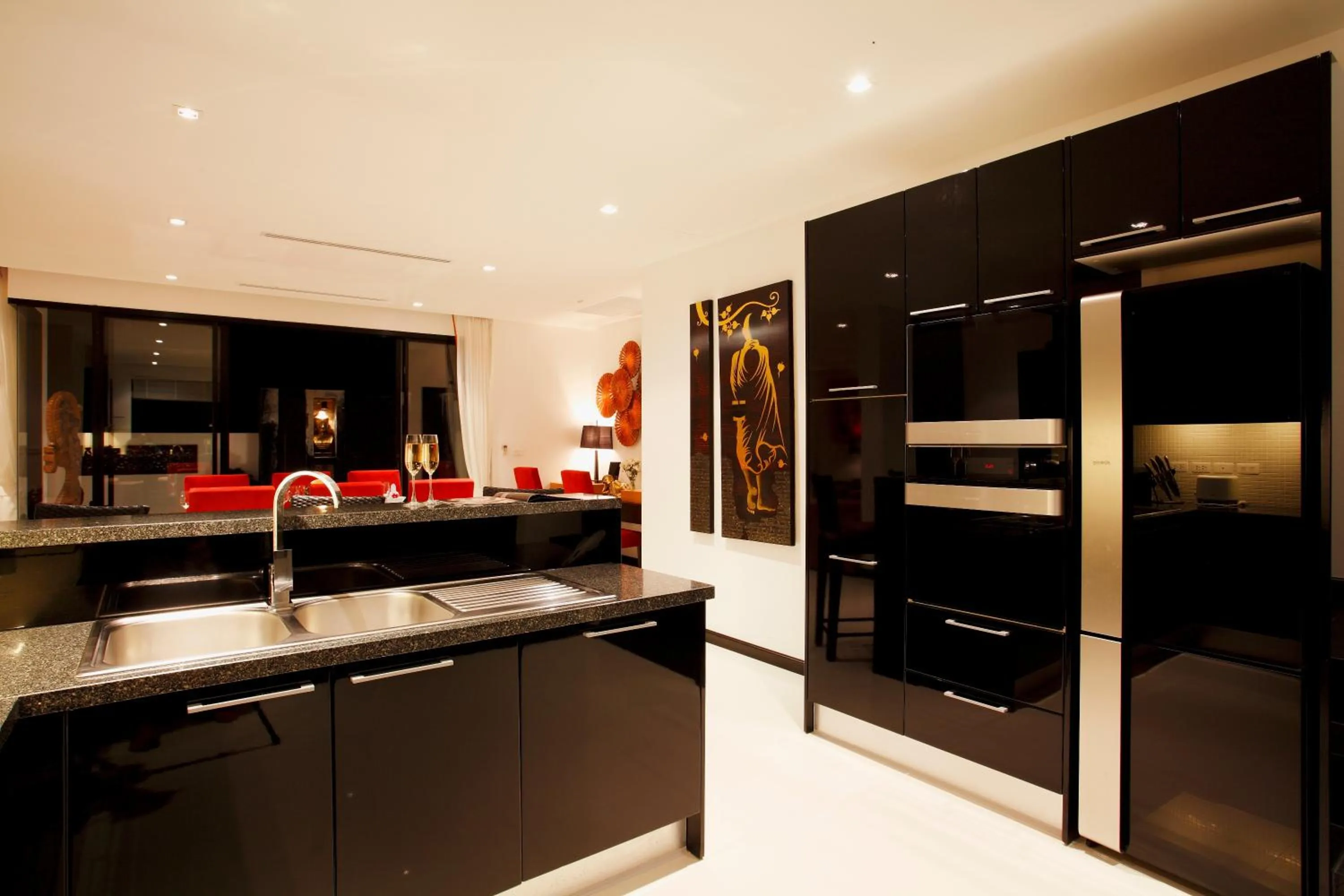 Kitchen or kitchenette in By The Lake Villas