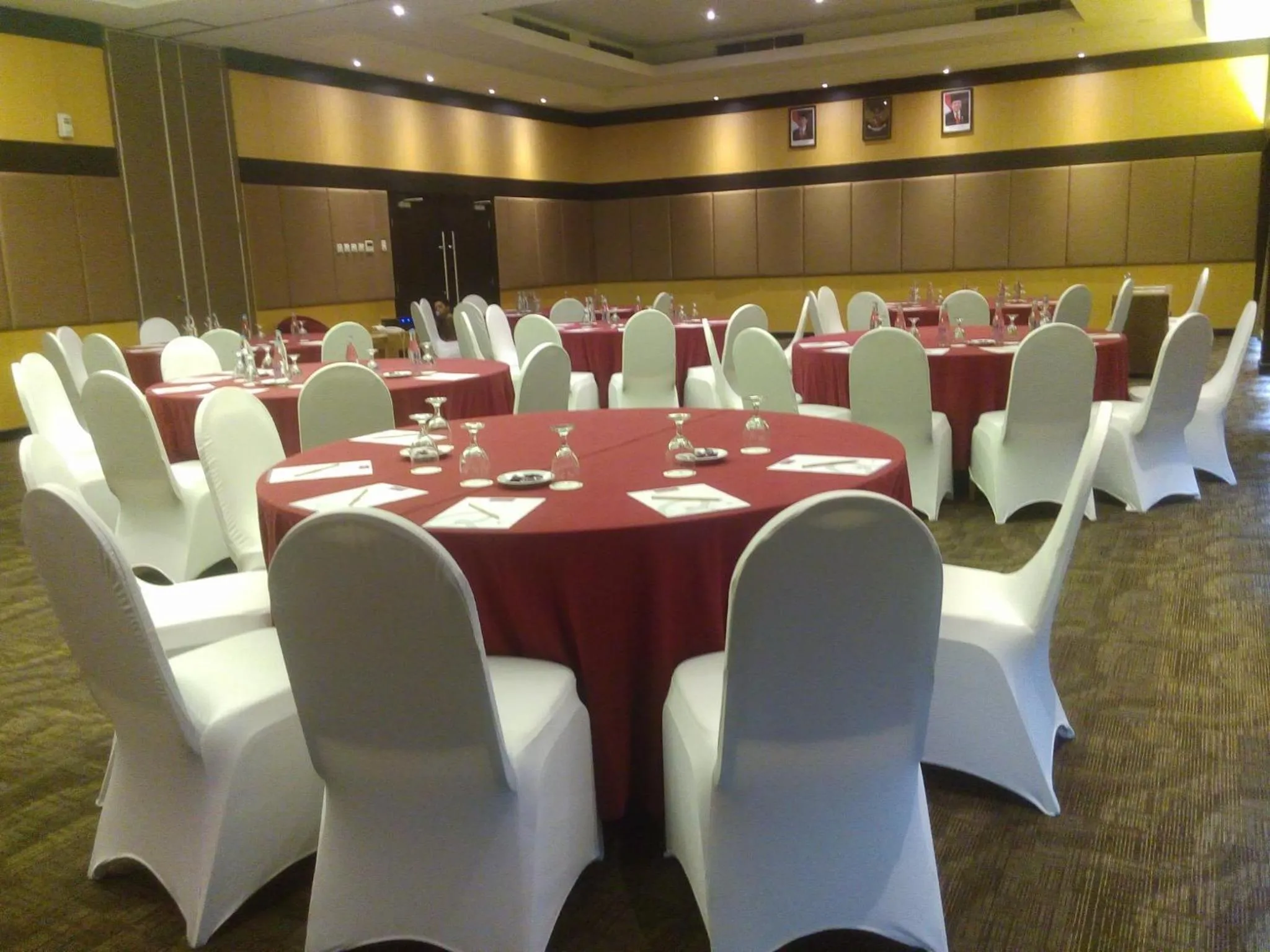 Meeting/conference room in Quest Hotel Kuta by ASTON