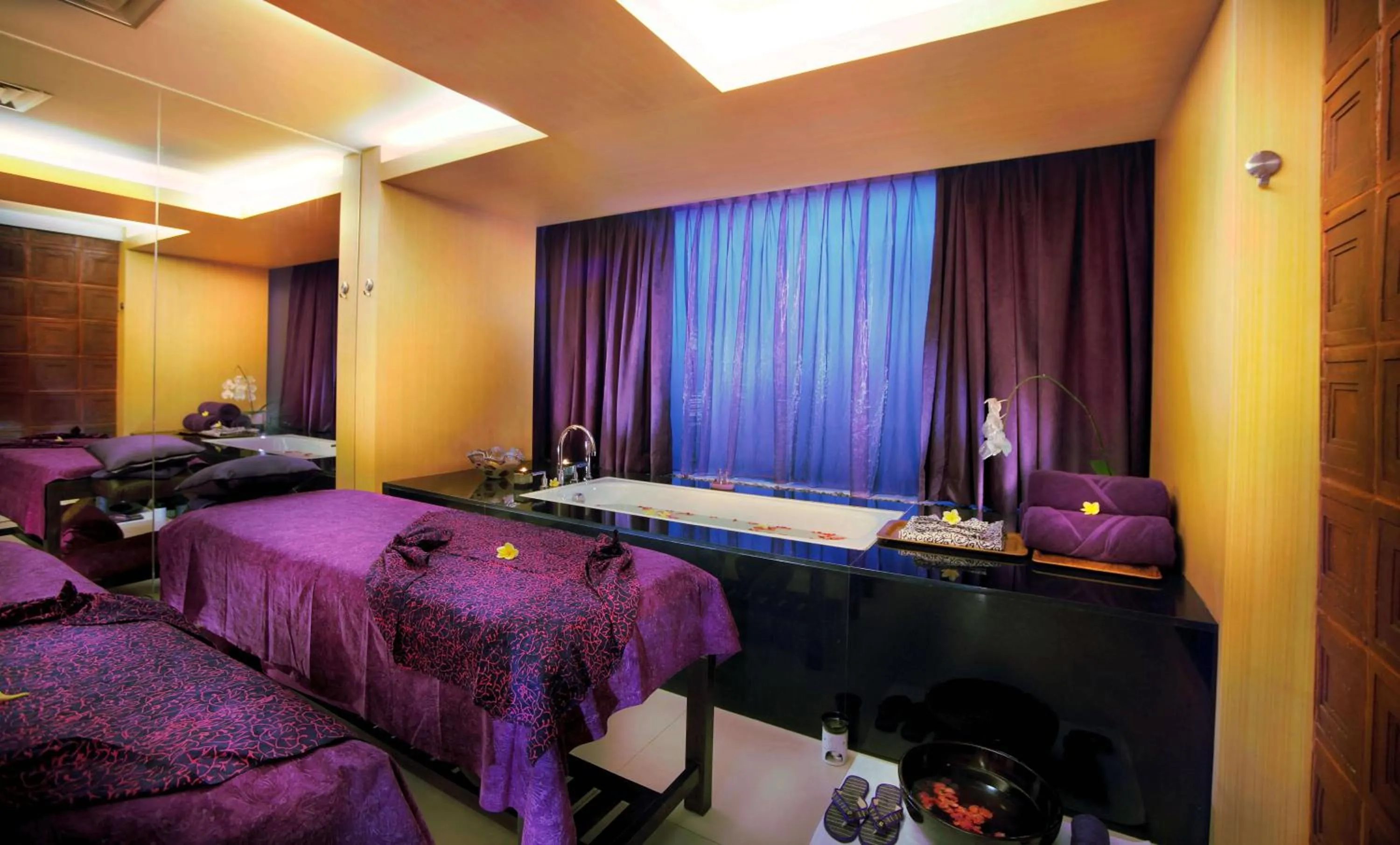 Spa and wellness centre/facilities in Quest Hotel Kuta by ASTON