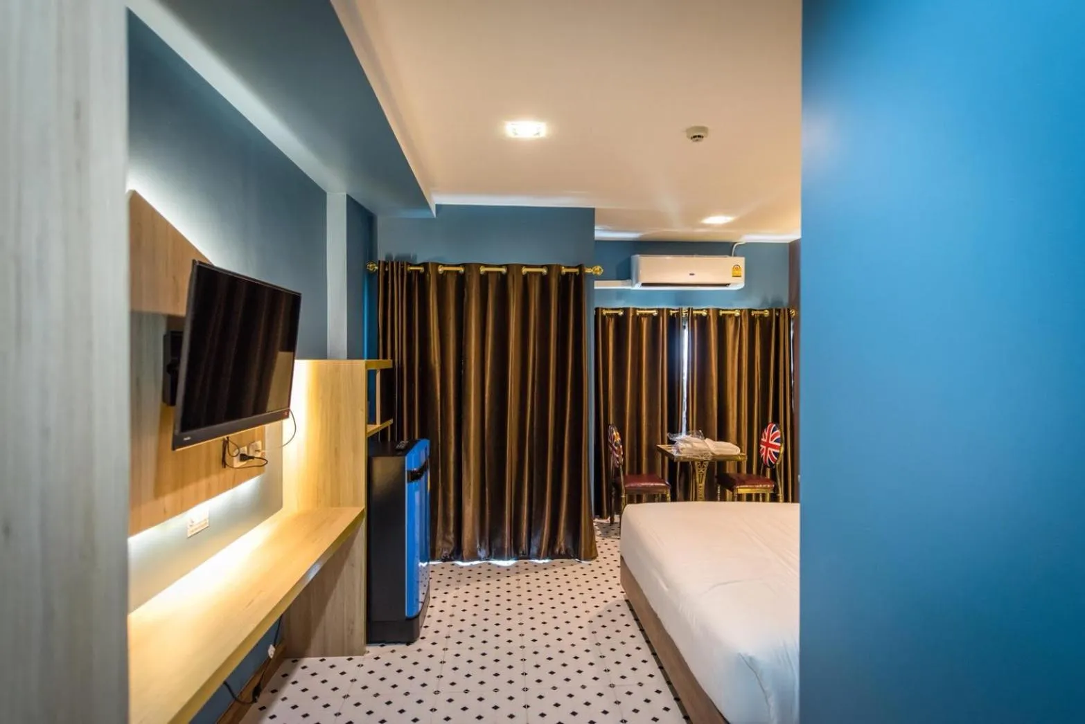 Bed in The Feeling Hotel