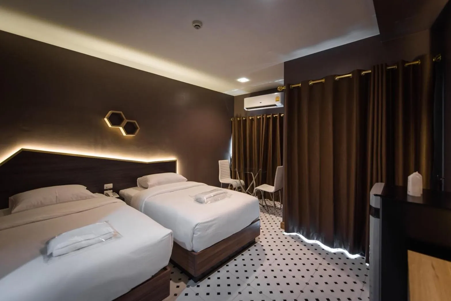 Bed in The Feeling Hotel