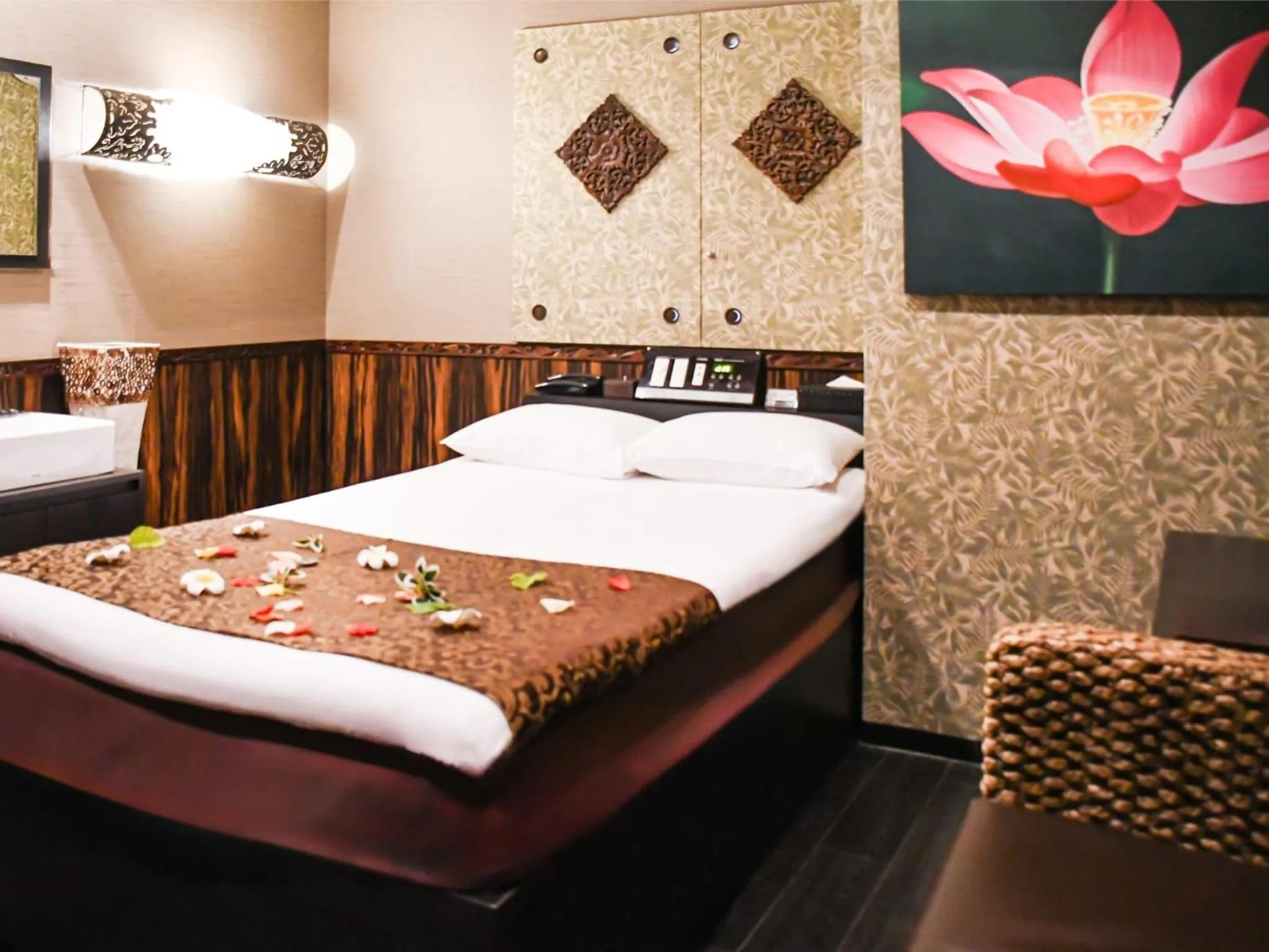 Bed in Ikebukuro Grand Hotel