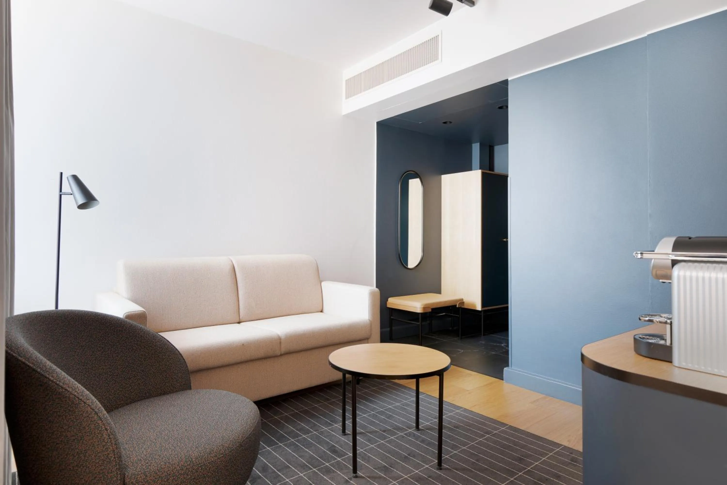 Living room in Solo Sokos Hotel Helsinki