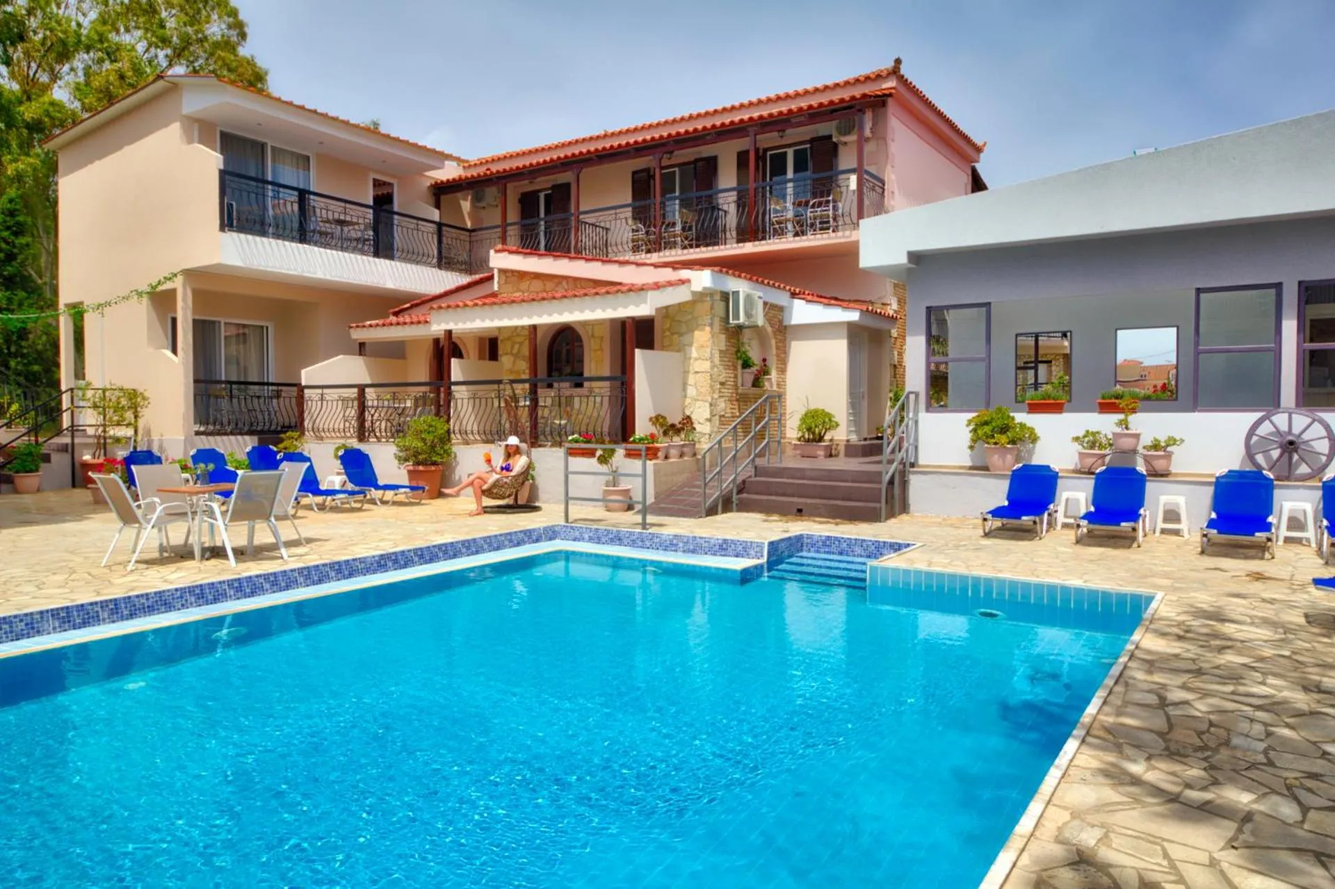 Patio in Two Brothers Studios & Apts