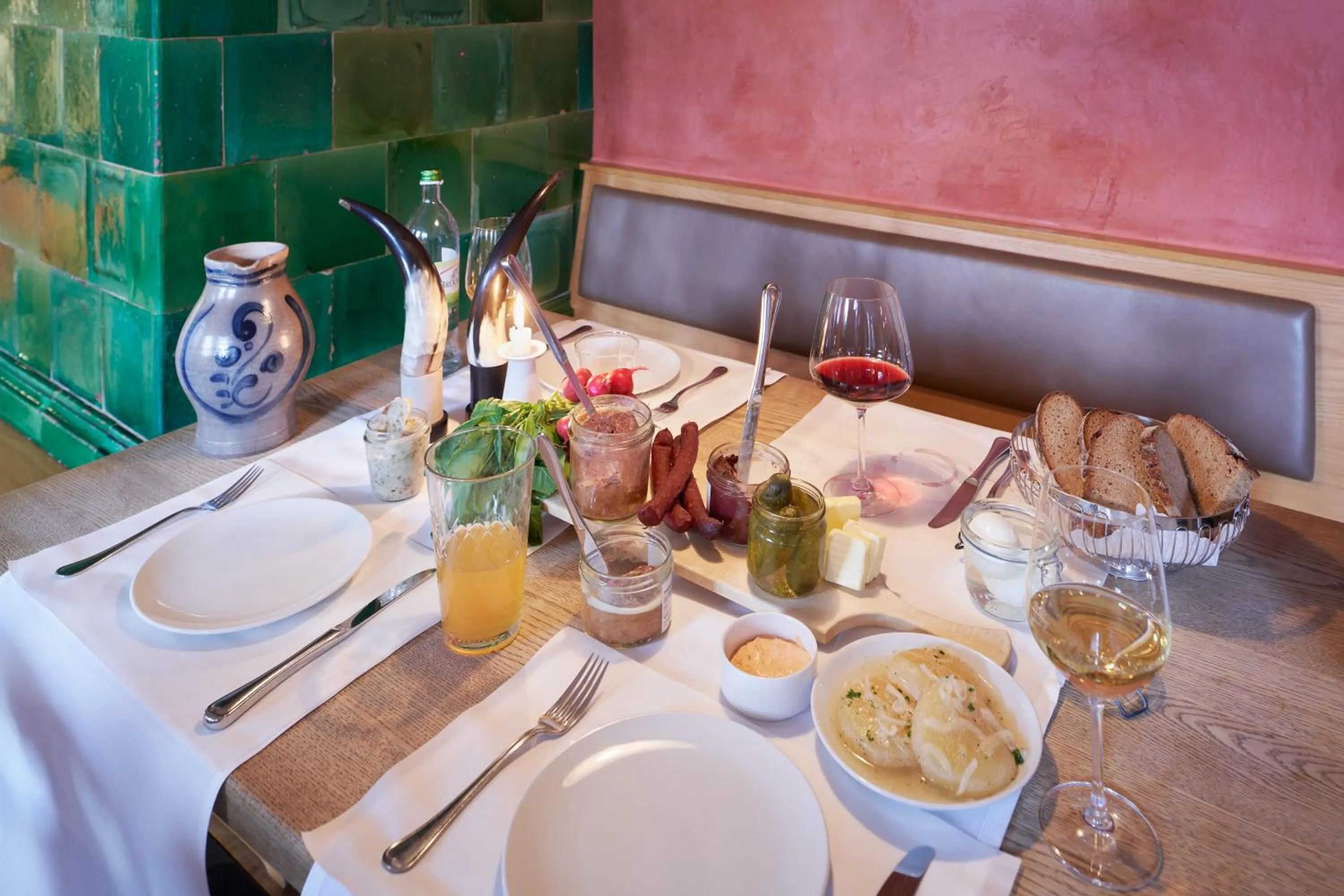 Restaurant/places to eat in Hotel Zum Goldenen Ochsen am Schlossgarten