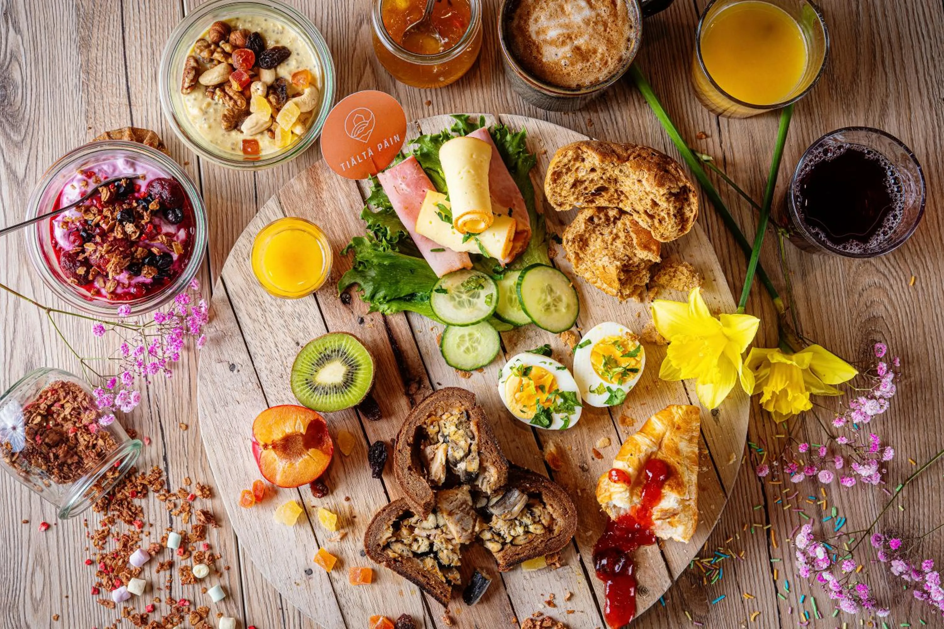 Buffet breakfast in Original Sokos Hotel Puijonsarvi