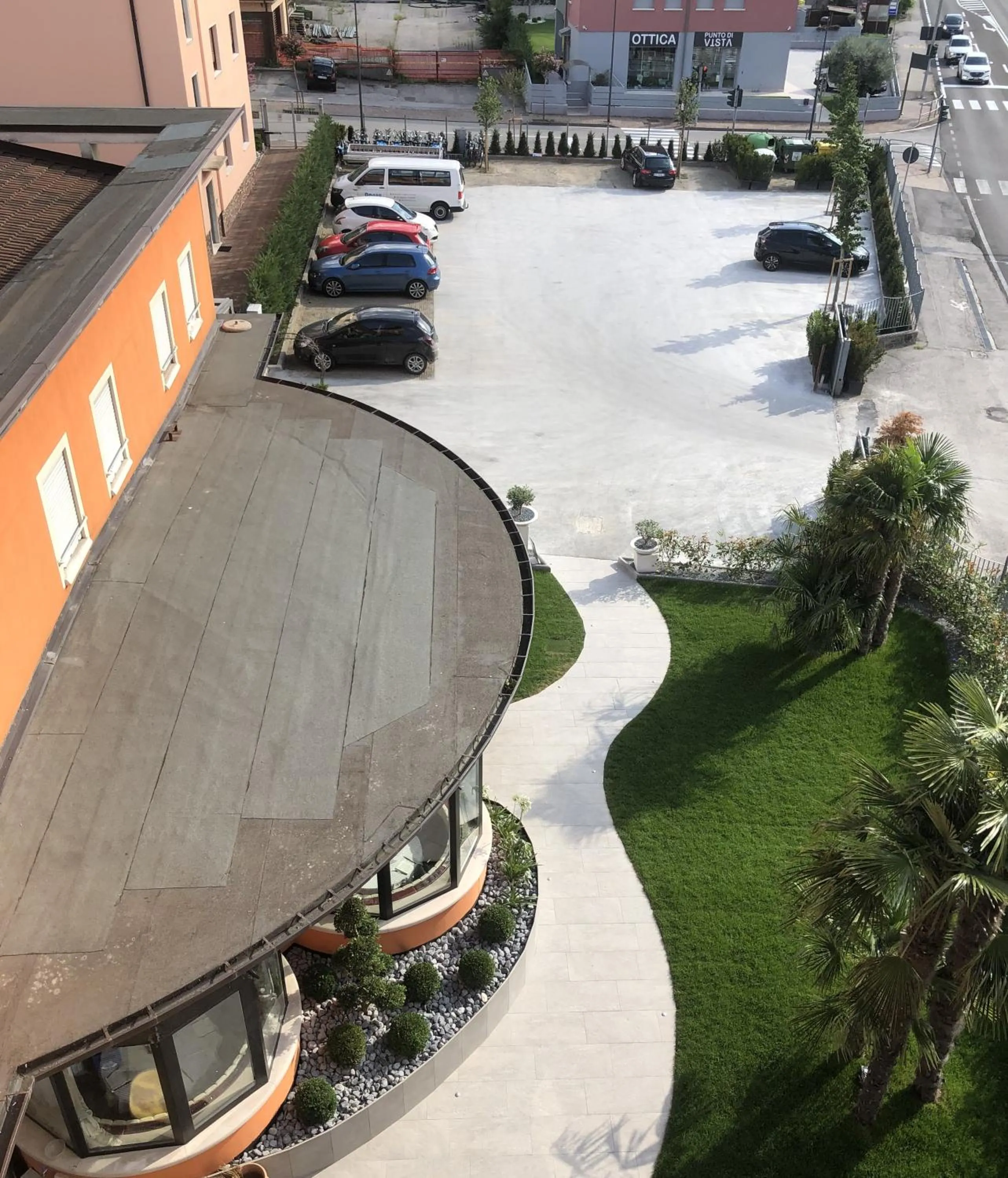 Parking in Hotel Shangri-La