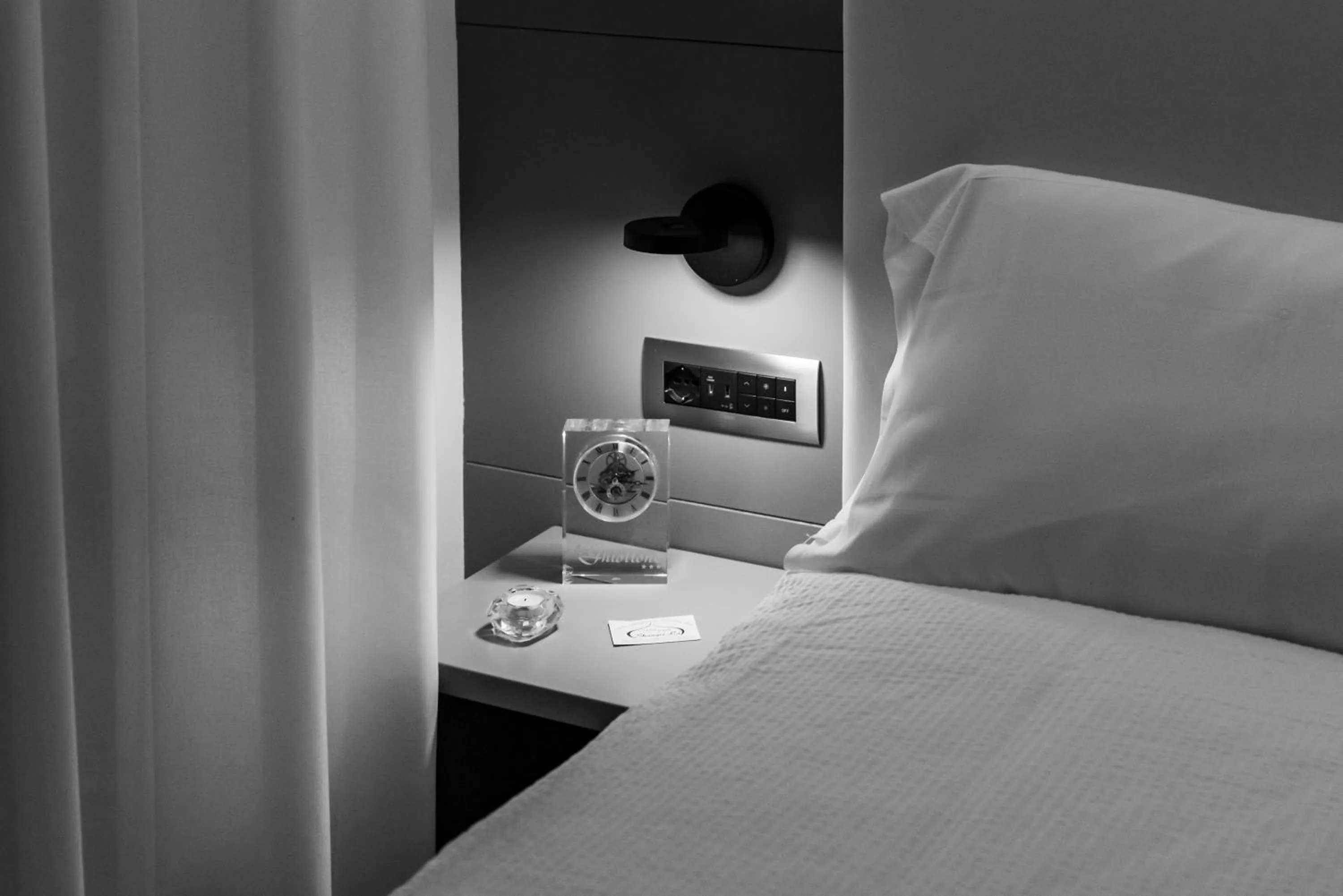 Bed in Hotel Shangri-La