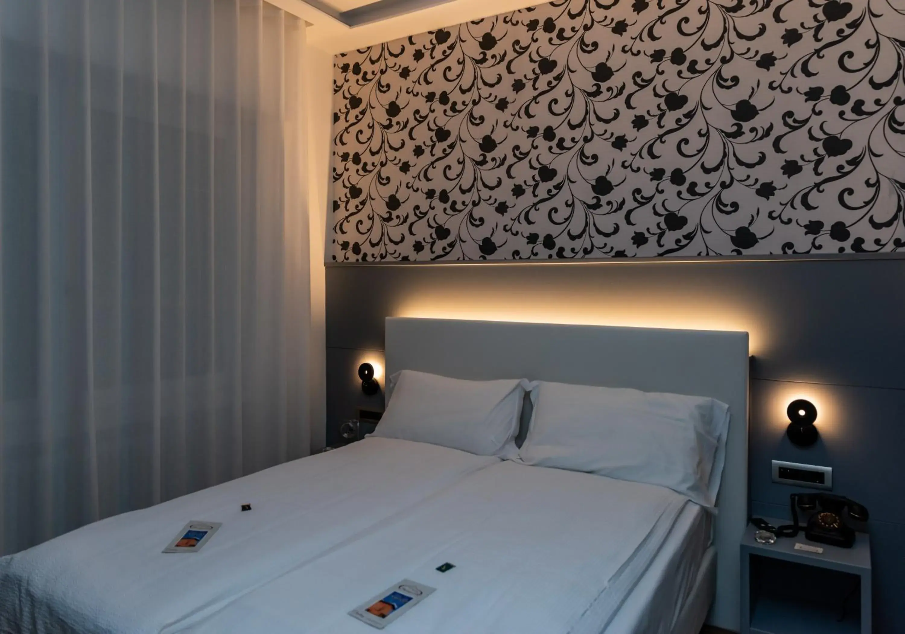 Double or Twin Room - single occupancy in Hotel Shangri-La Double or Twin Room - single occupancy in Hotel Shangri-La