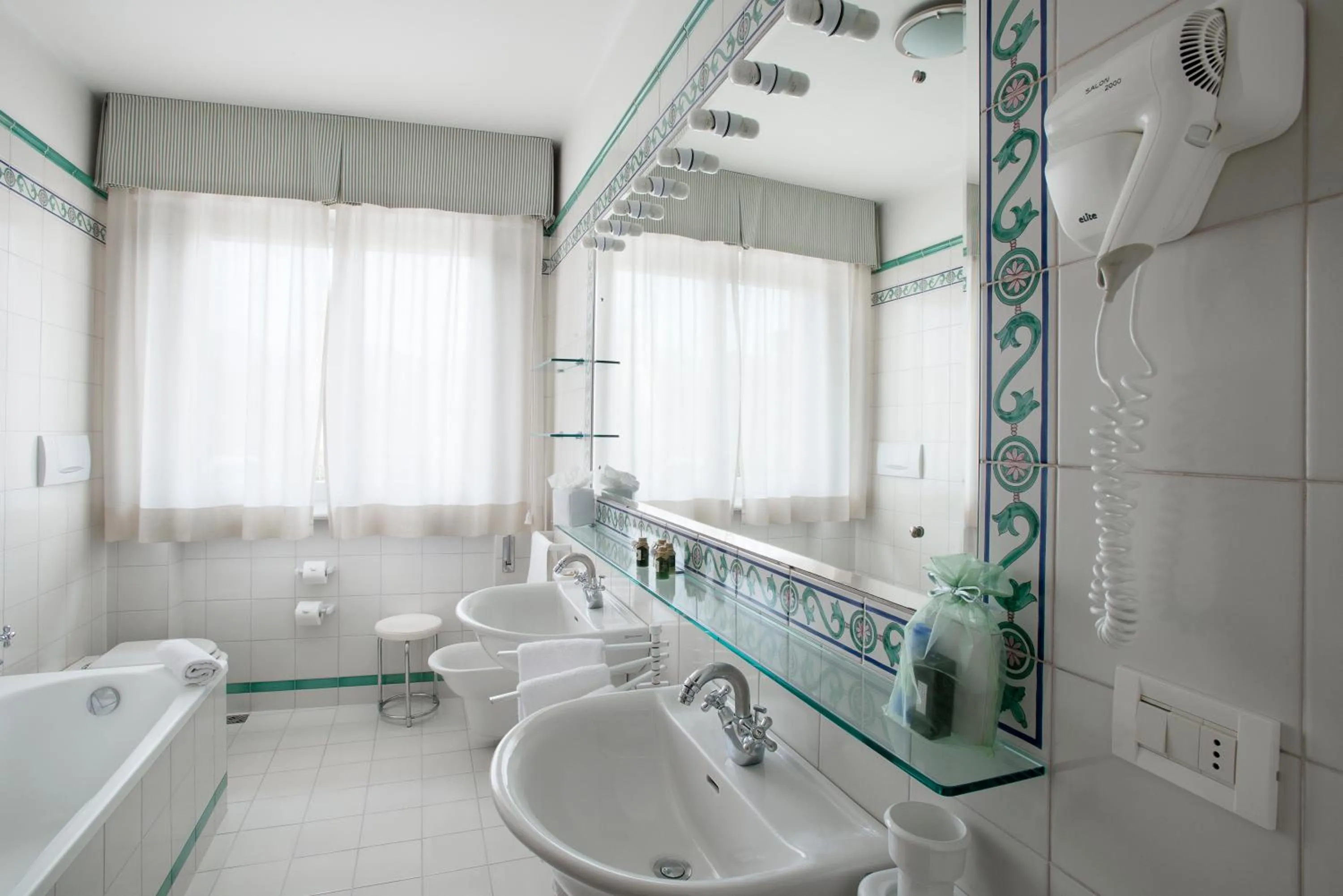 Bathroom in Hermitage Hotel & Resort Forte dei Marmi - Starhotels Collezione